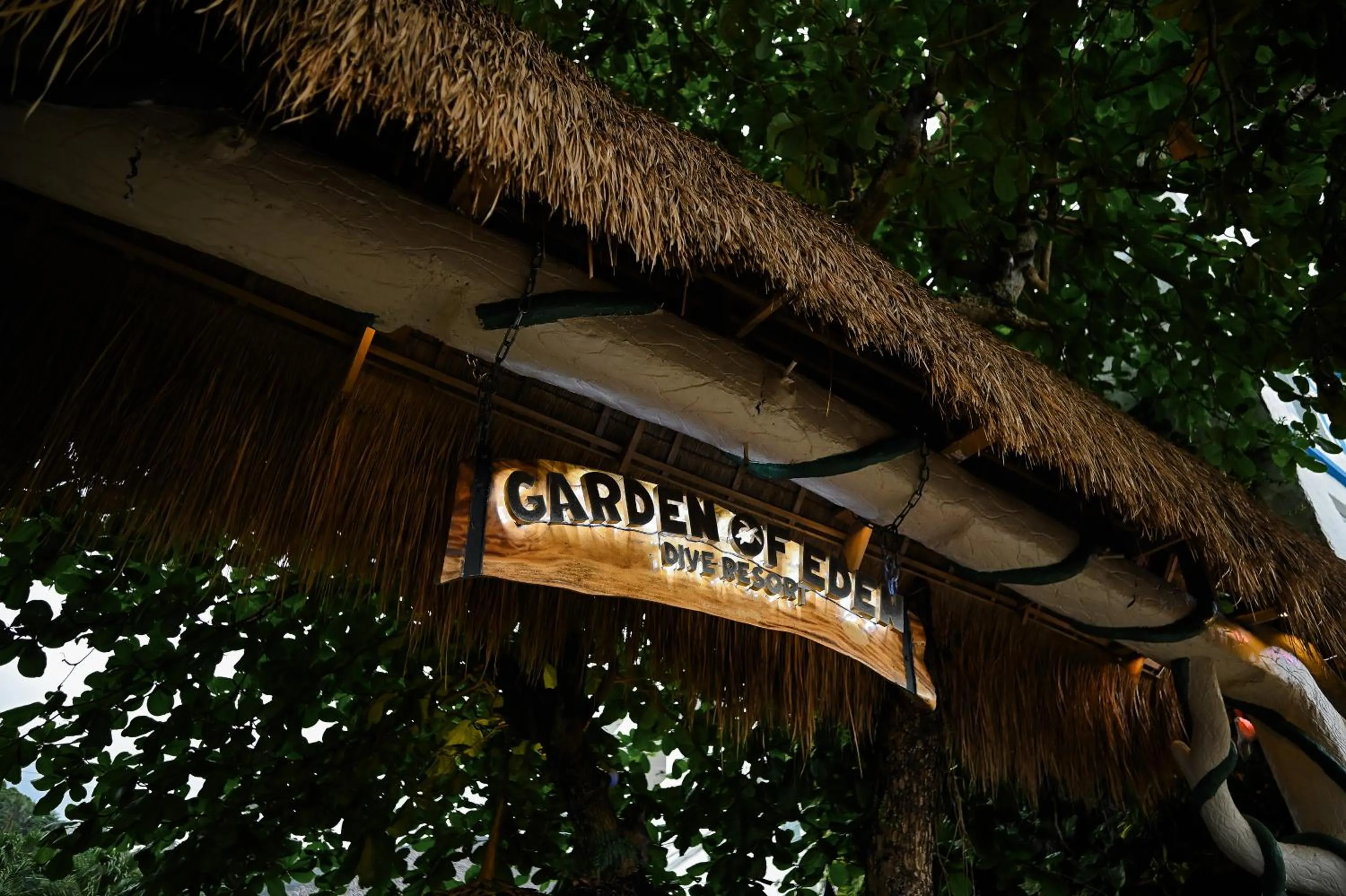 Facade/entrance in Garden of Eden Dive Resort