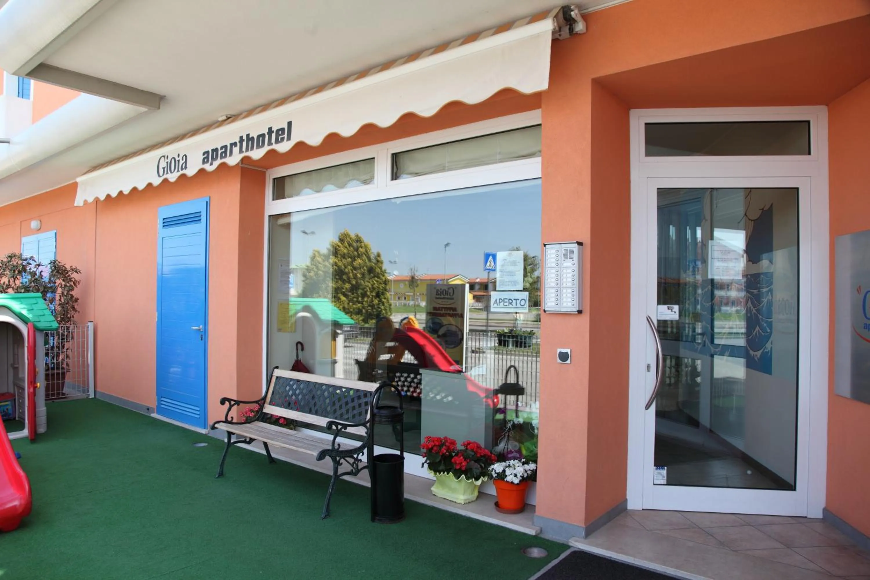 Children play ground in Aparthotel Gioia