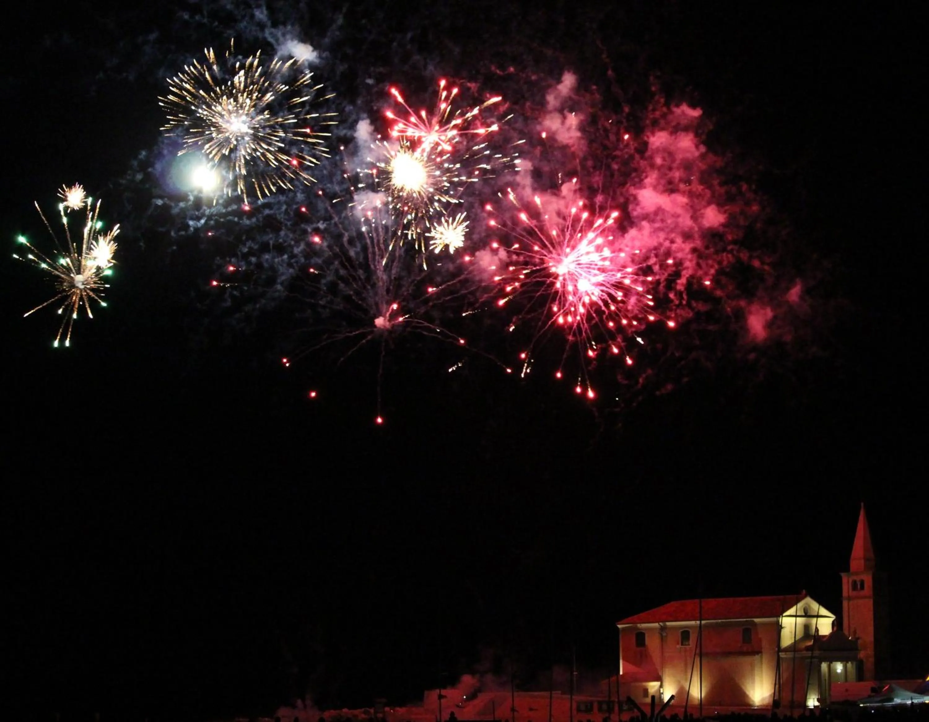 Evening entertainment in Aparthotel Gioia