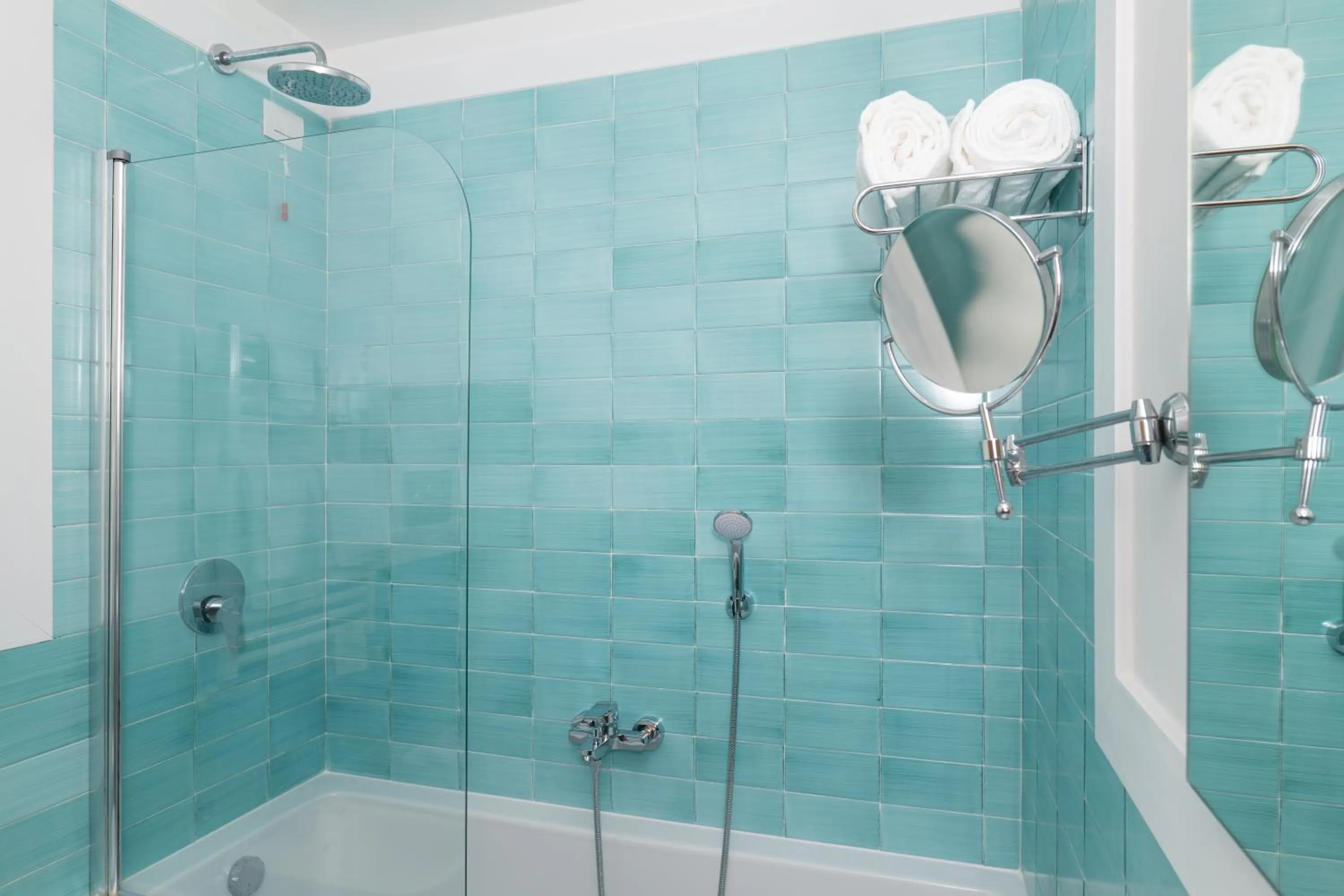 Bathroom in Grand Hotel Vesuvio