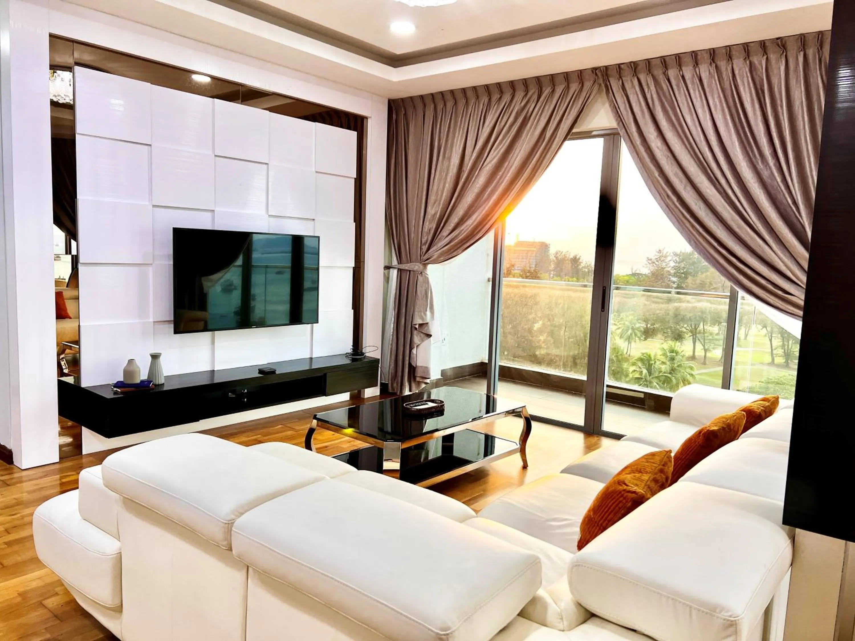 Living room, Bed in Deco Home @ Imago The Loft