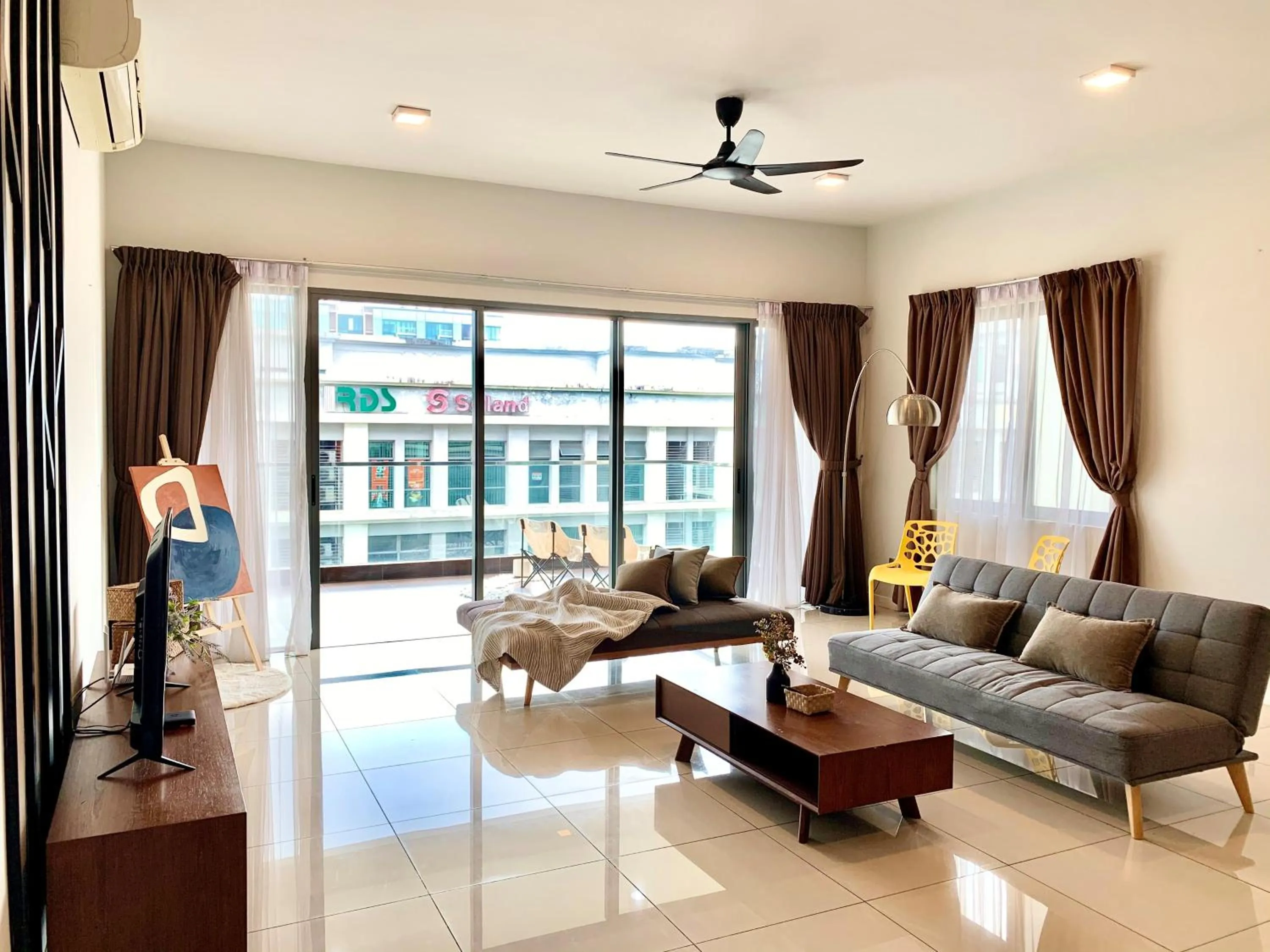 Living room in Deco Home @ Imago The Loft