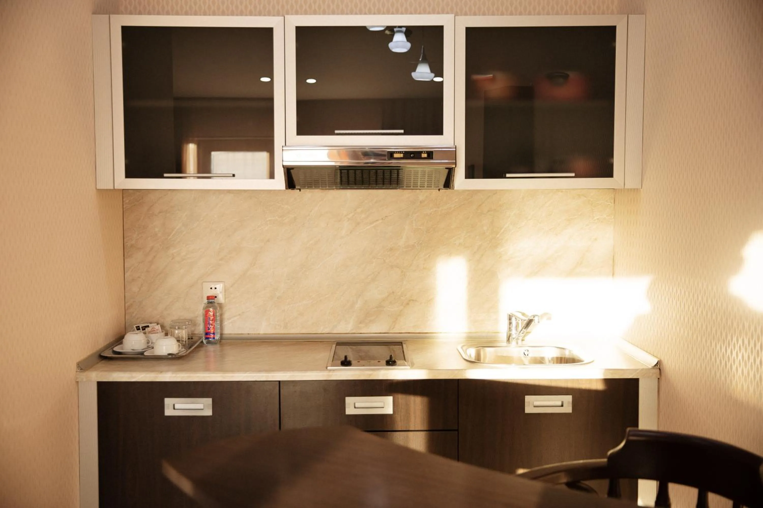 Coffee/tea facilities in Austin Hotel Baku