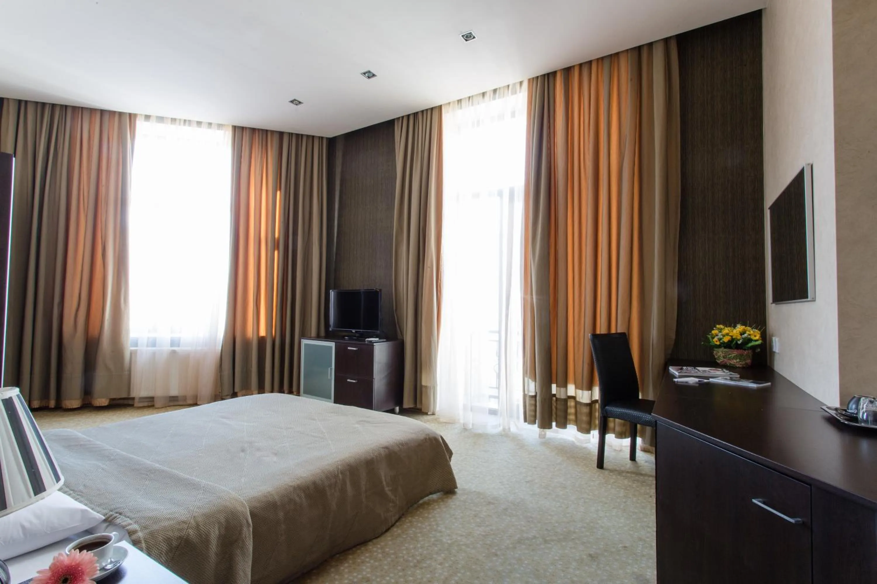 Bedroom, Bed in Austin Hotel Baku