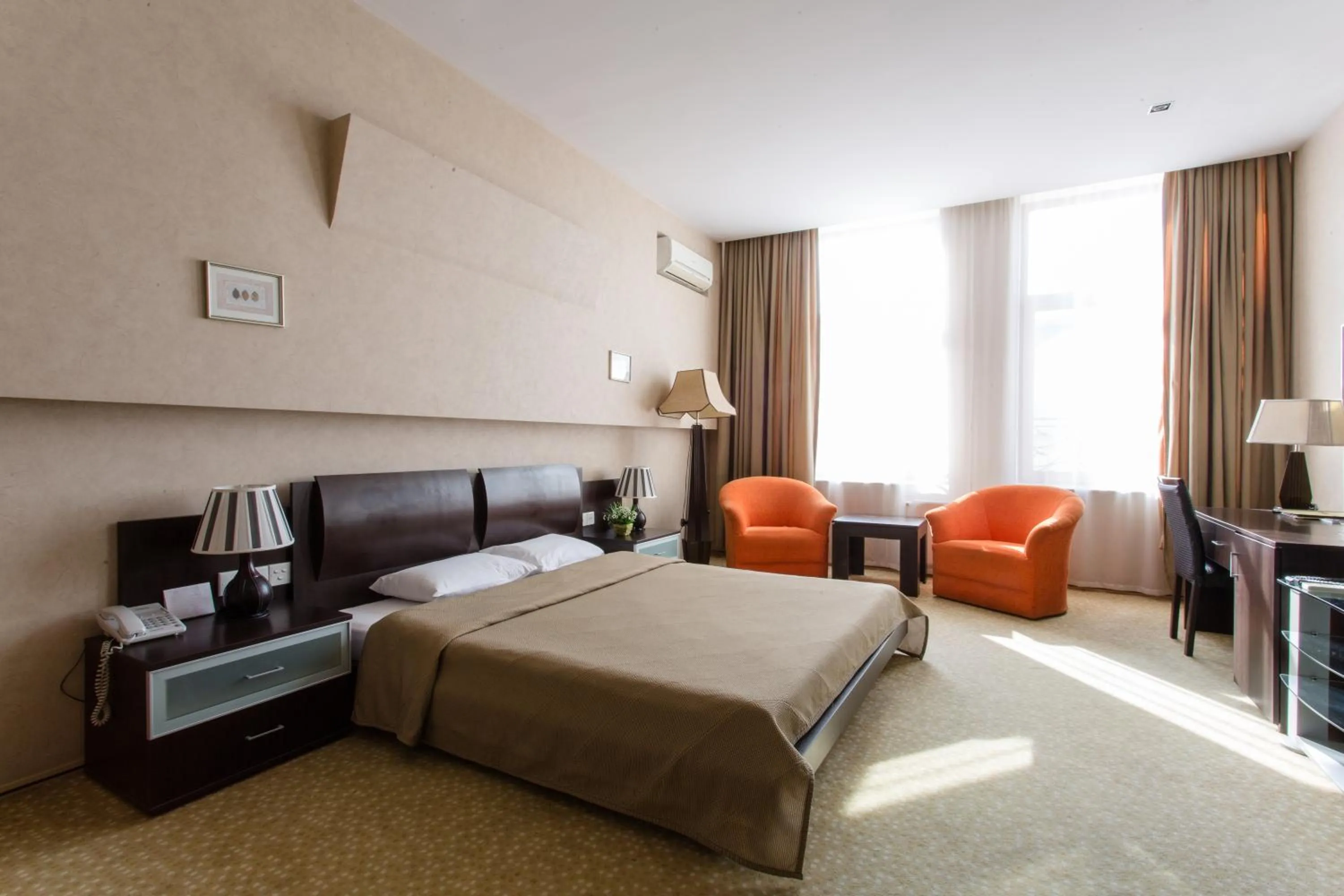 Photo of the whole room, Bed in Austin Hotel Baku