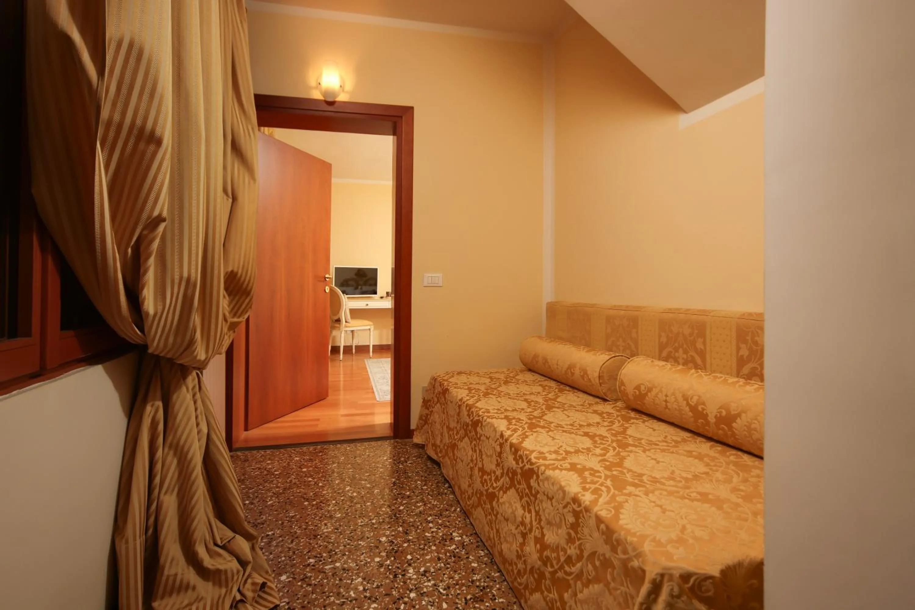 Bed in Relais Venezia