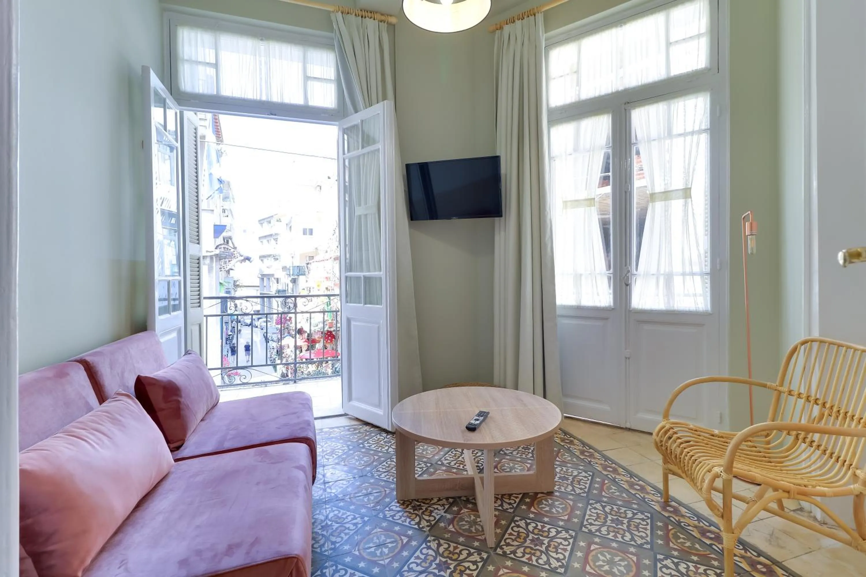 TV and multimedia in athensvintage