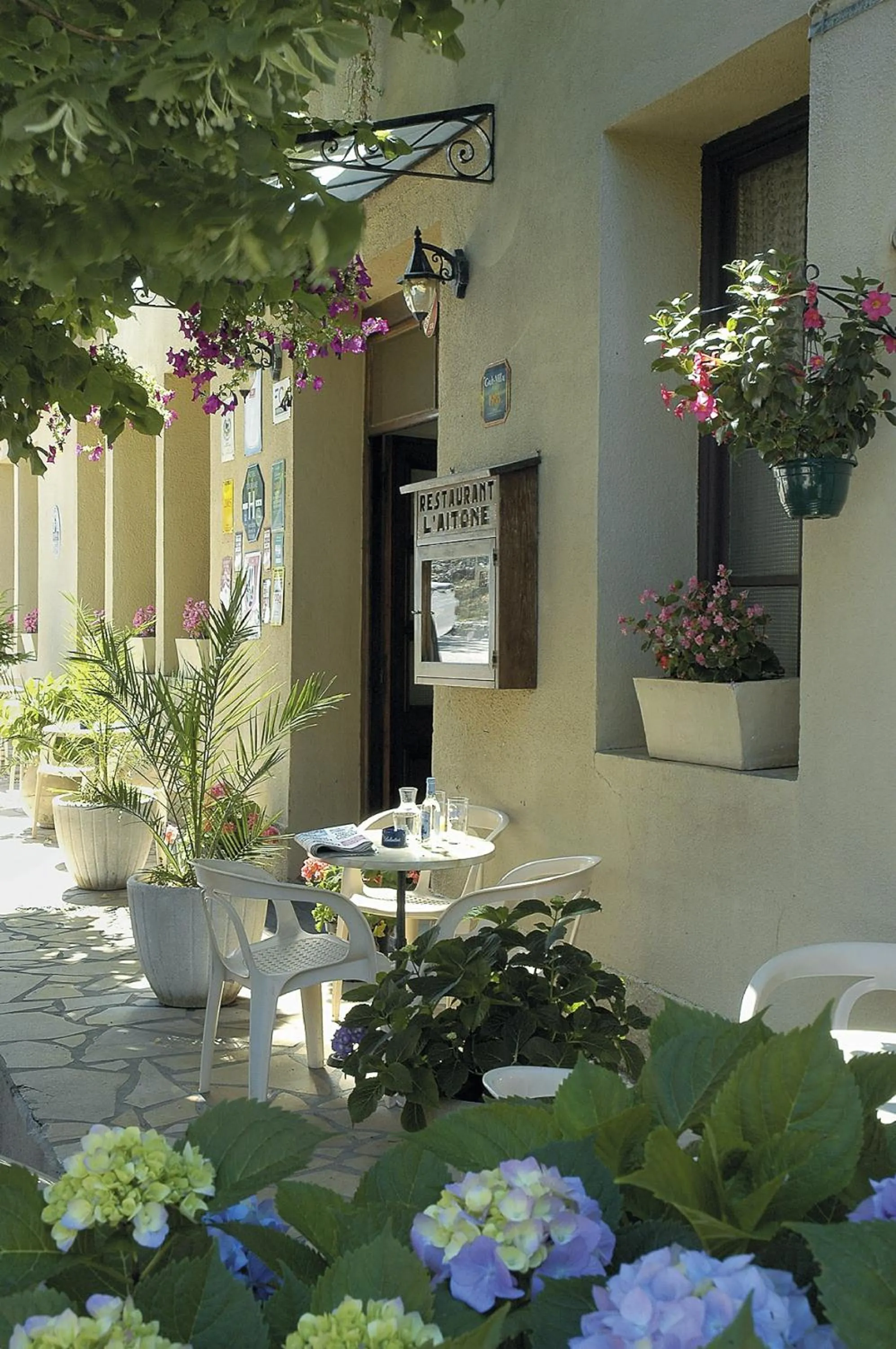 Facade/entrance in Hôtel Aïtone