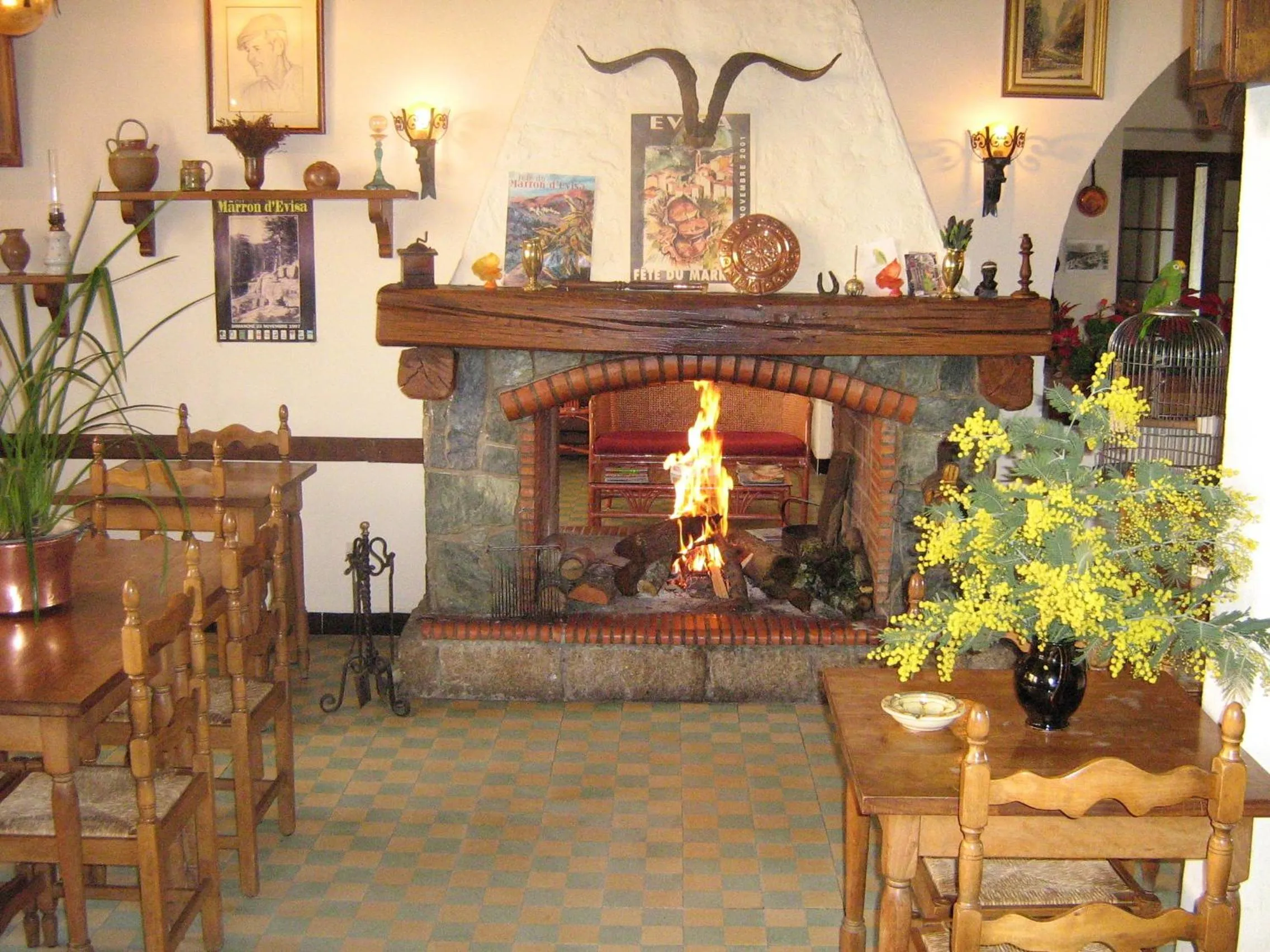 Restaurant/places to eat in Hôtel Aïtone