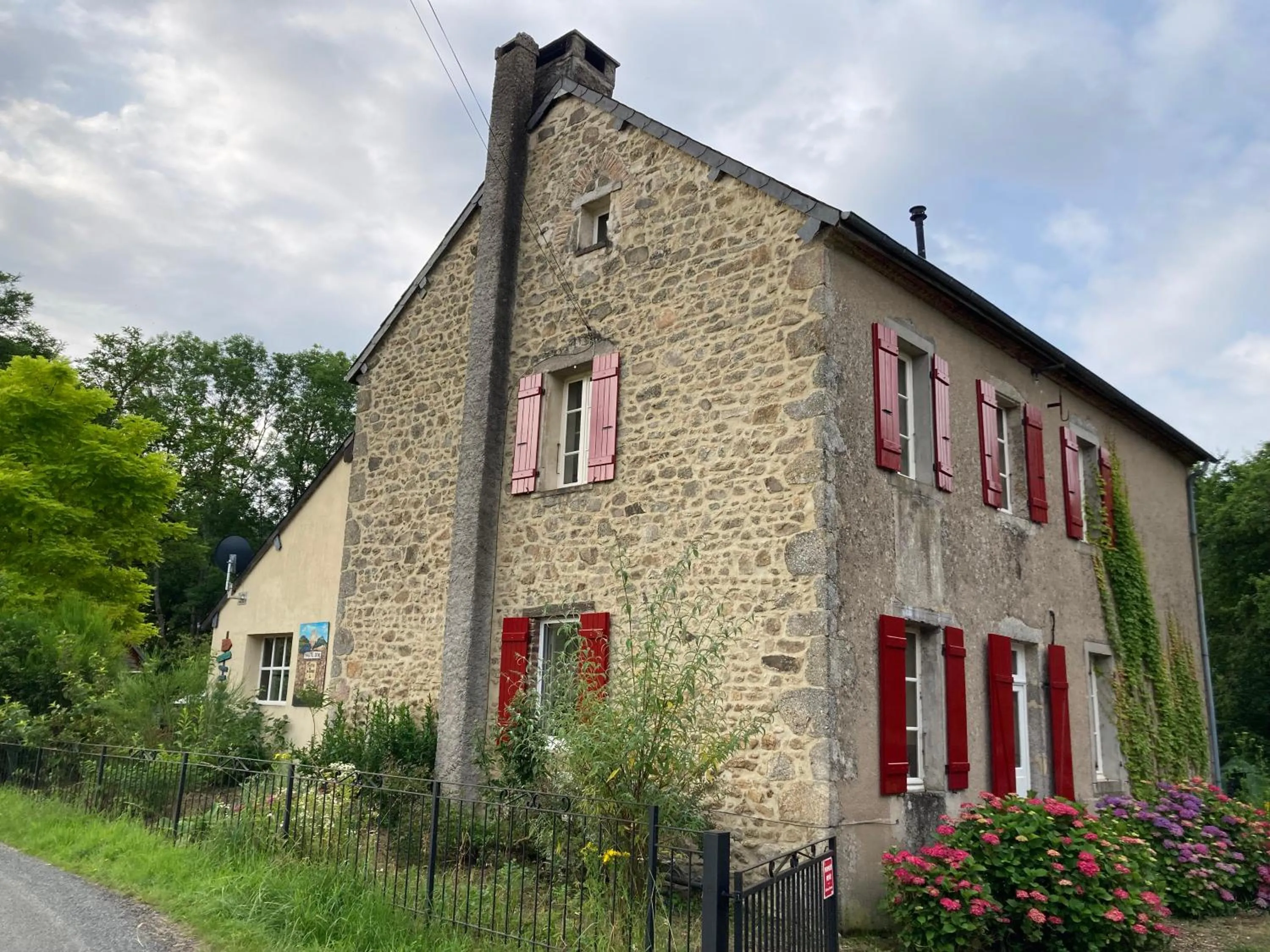 Two-Bedroom Apartment in Haute Dône