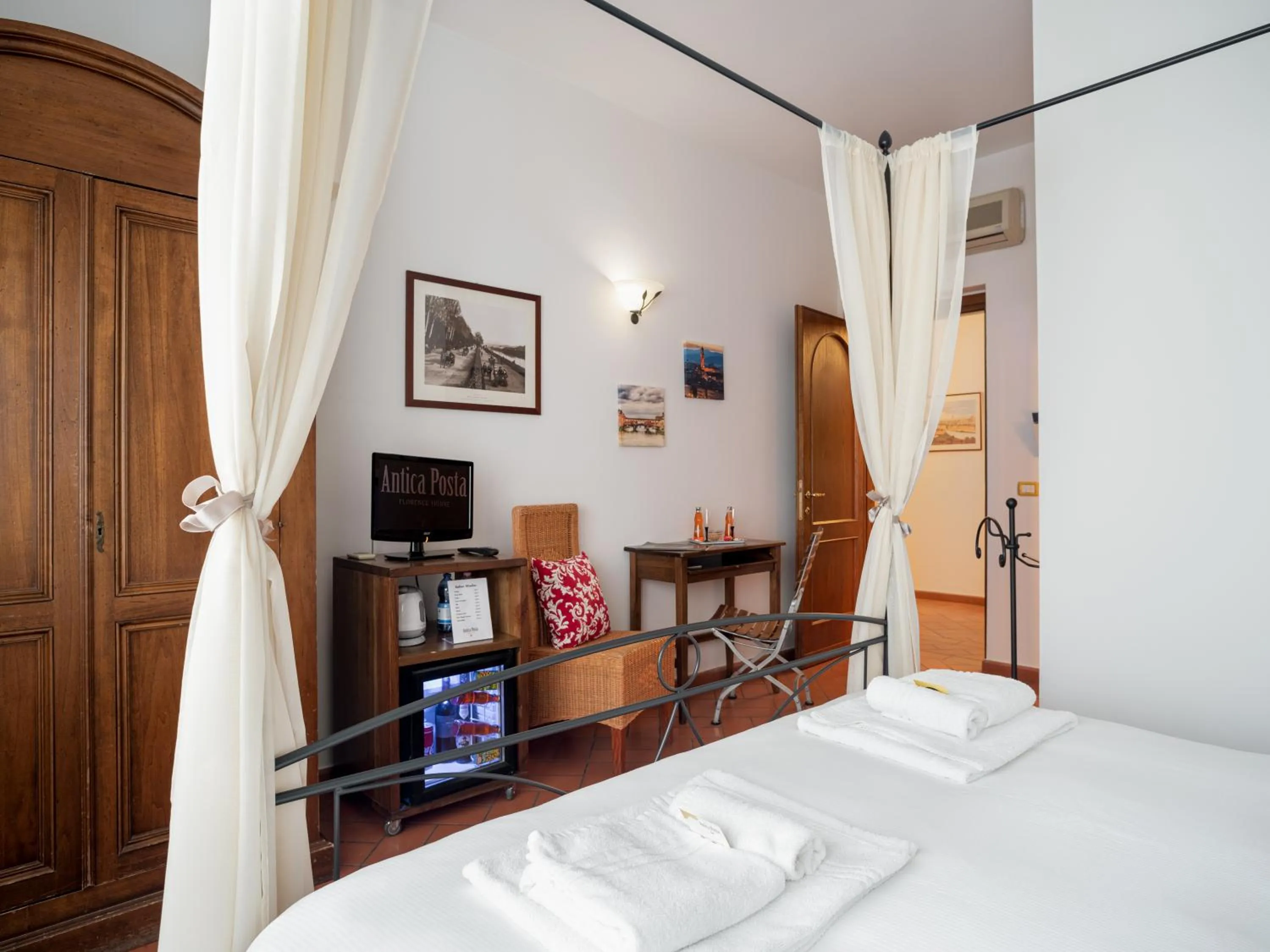 Photo of the whole room in B&B Antica Posta