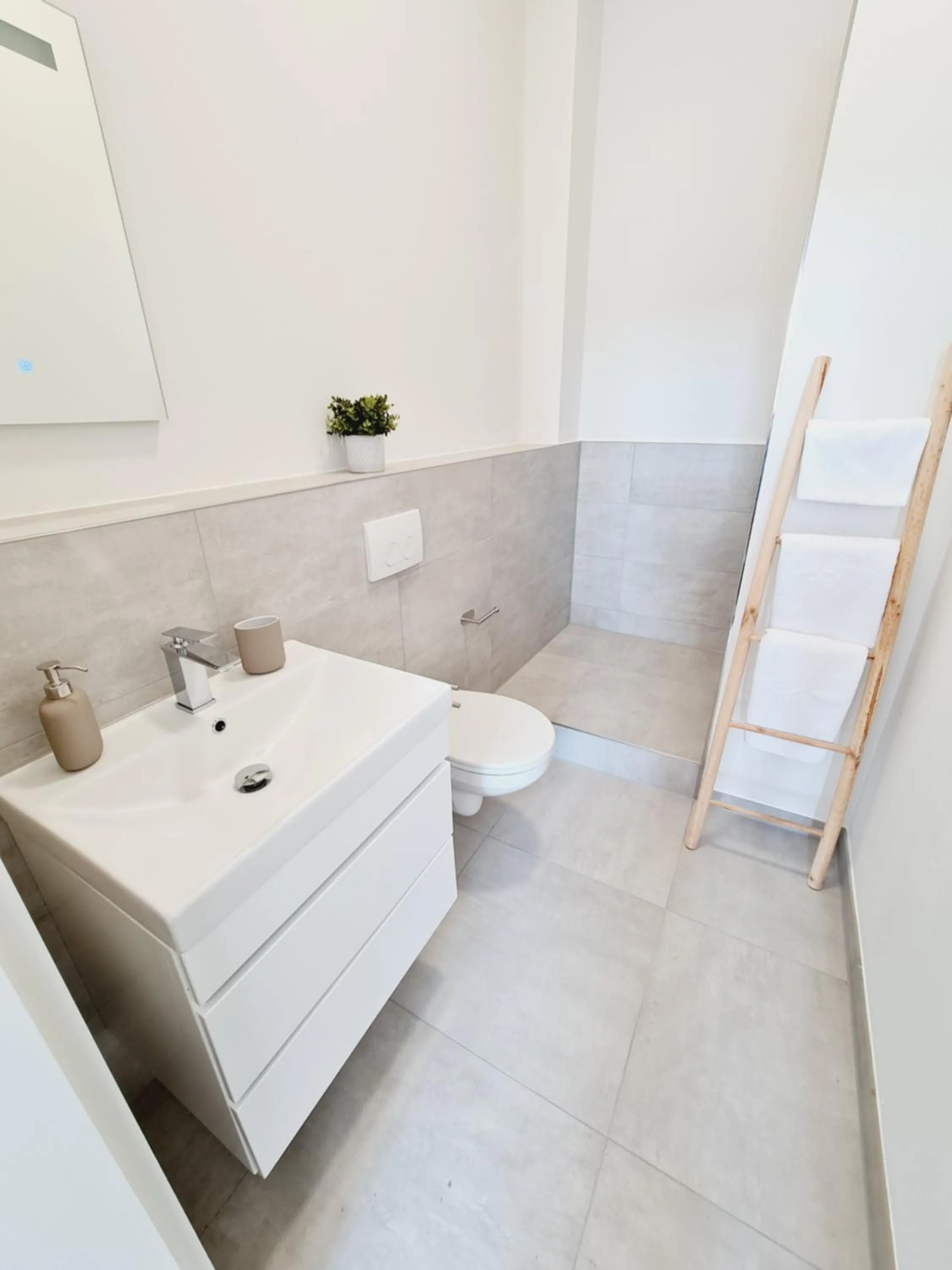 Bathroom in Best Boarding House