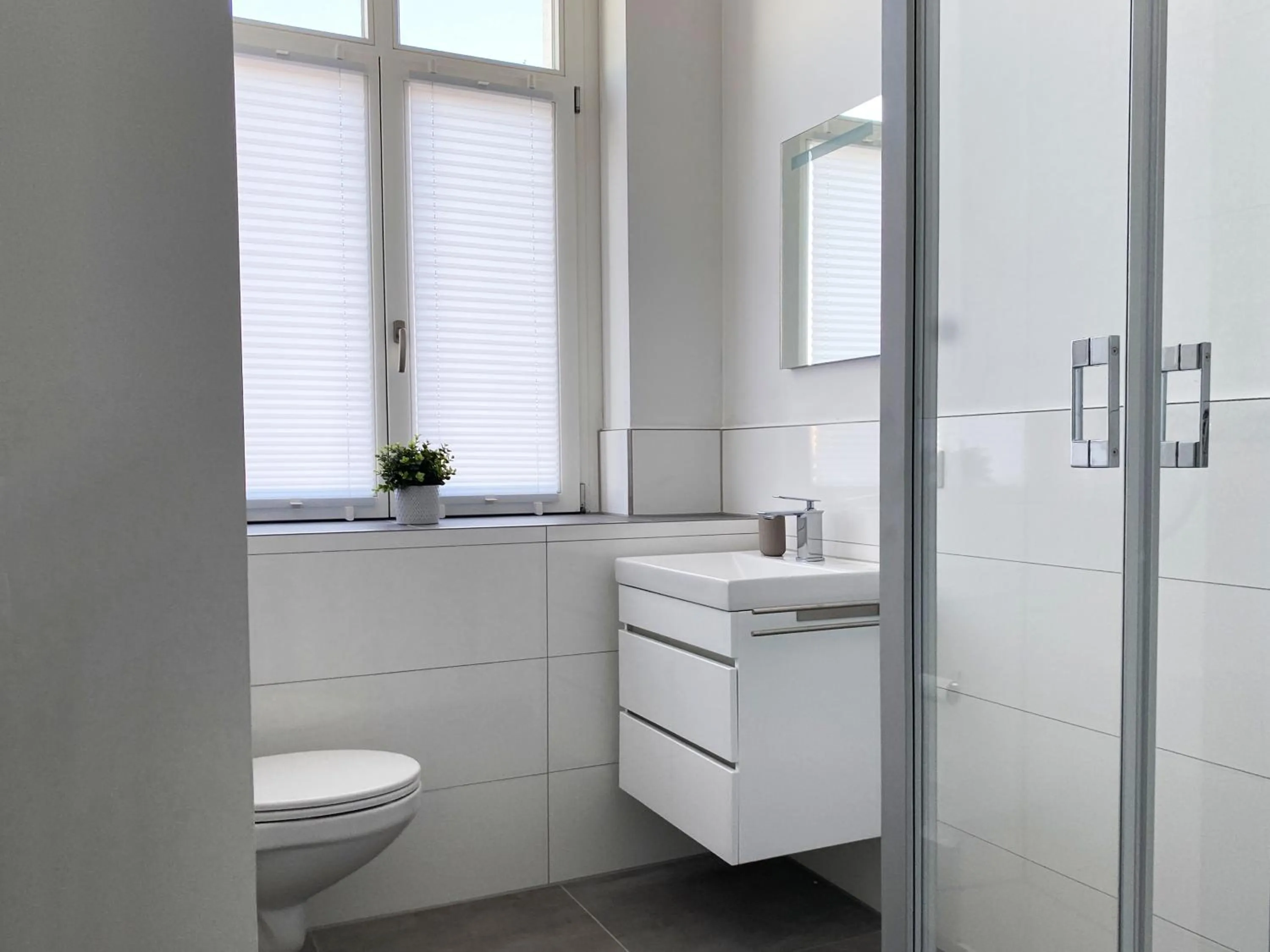 Shower in Best Boarding House