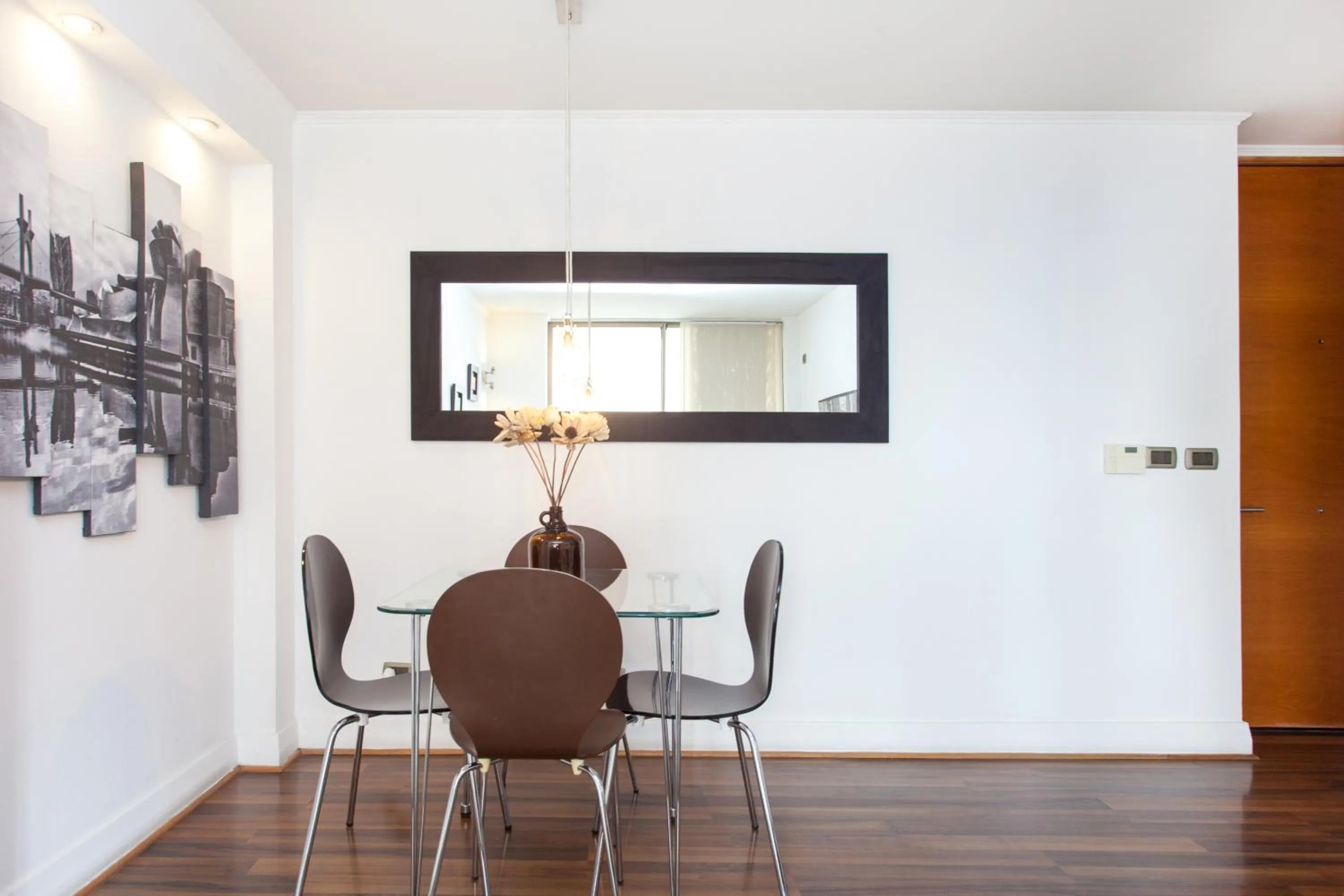 Dining area in myLUXAPART Las Condes