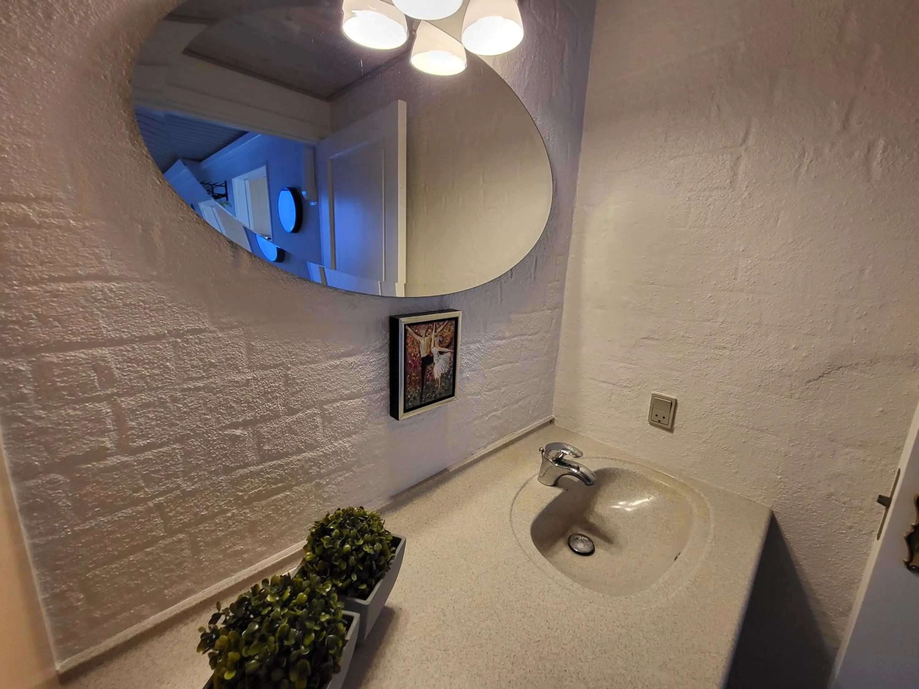 Bathroom in City Harbour House