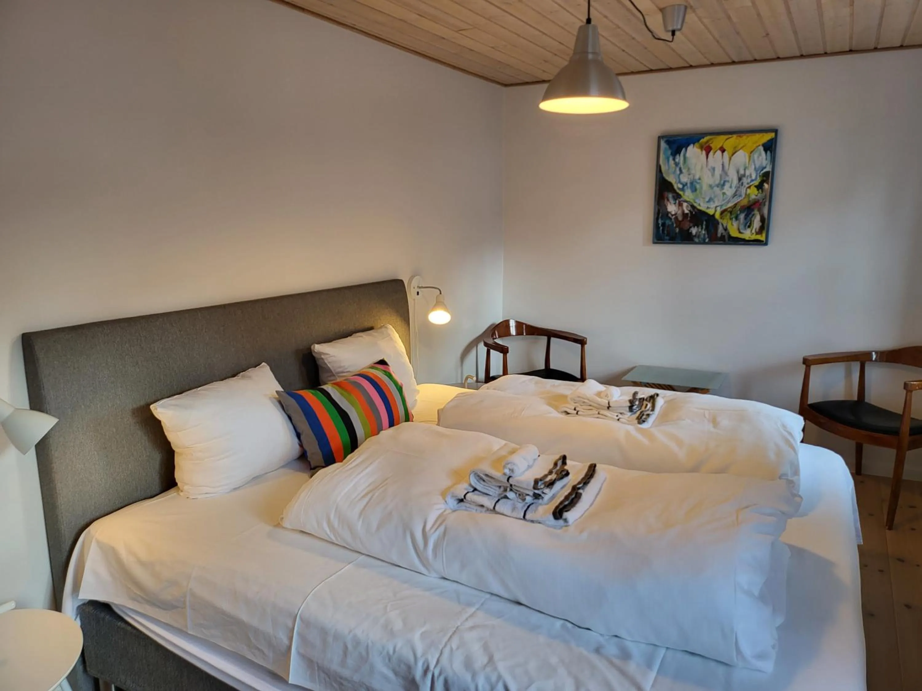 Bed in City Harbour House