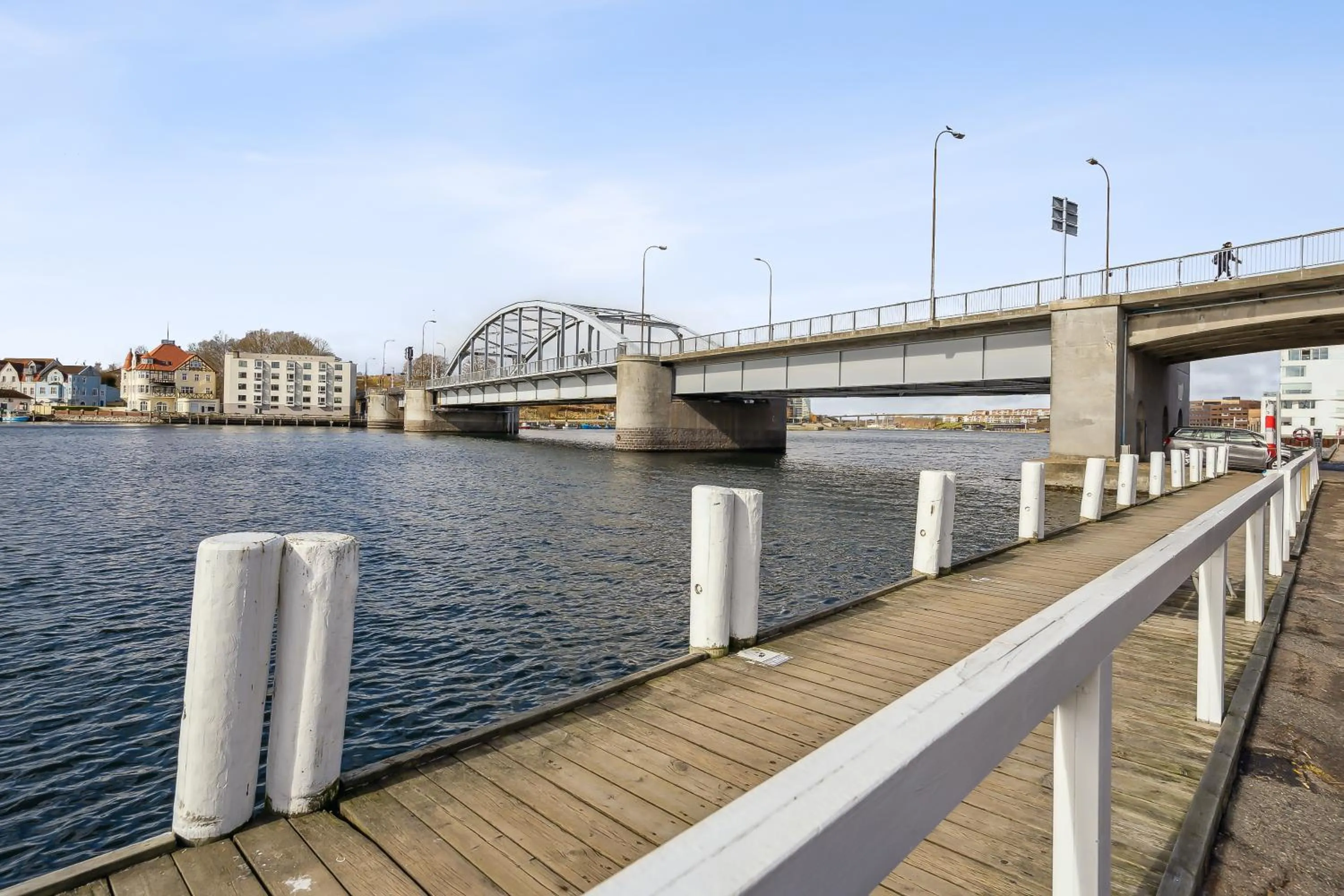 Landmark view in City Harbour House