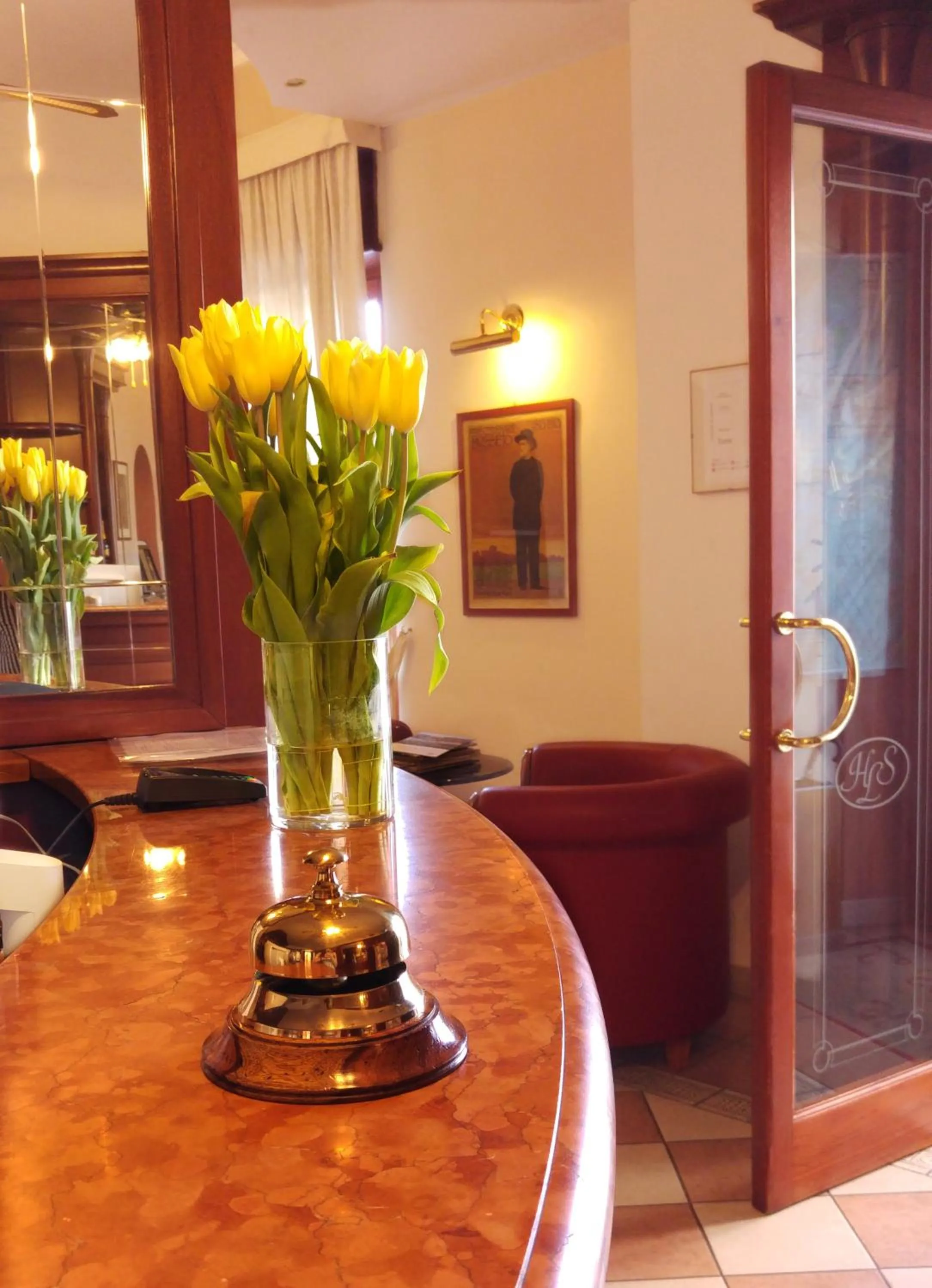 Decorative detail in Hotel Lo Scudiero