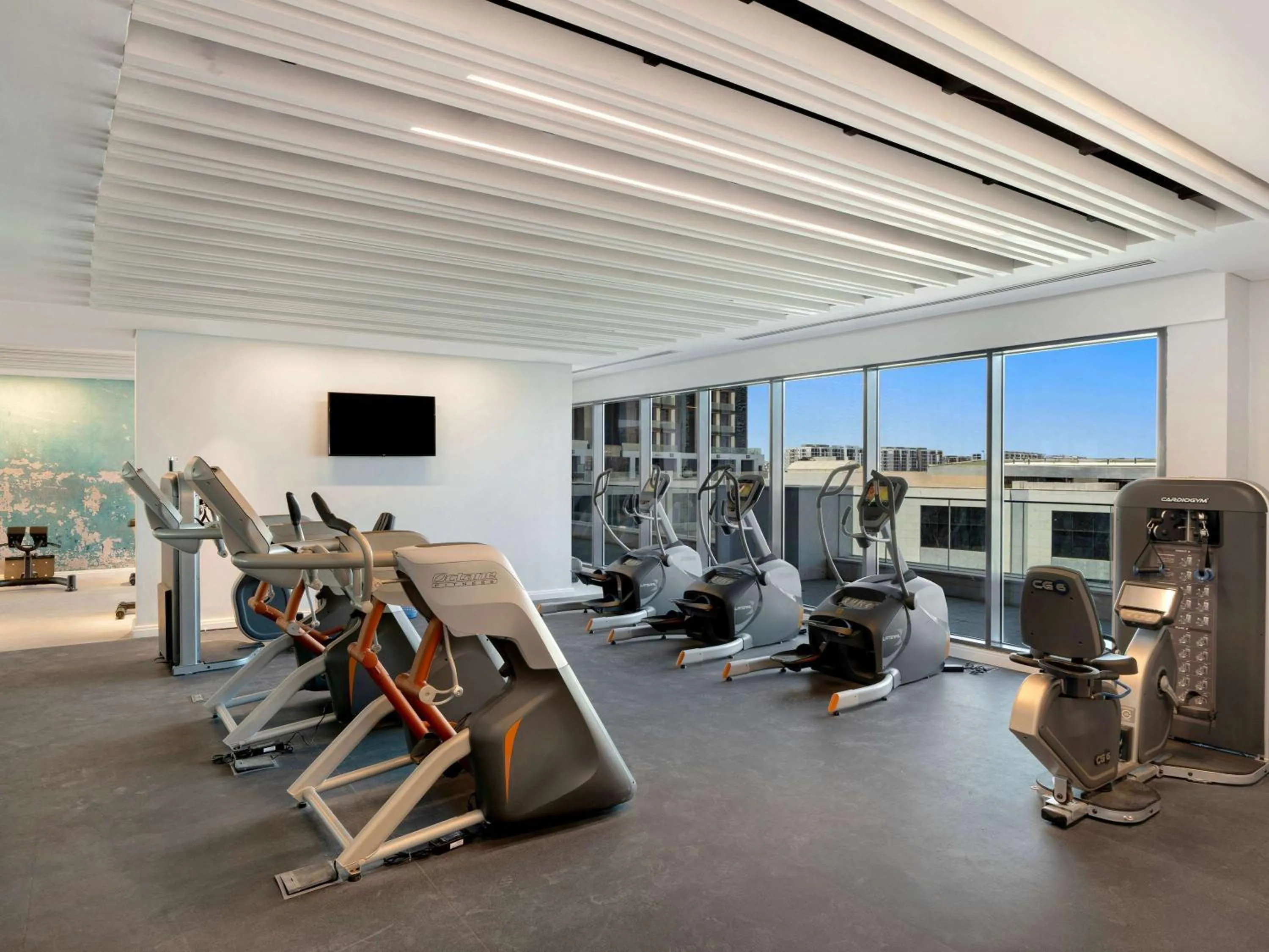 Fitness centre/facilities in Regal Heights Hotel
