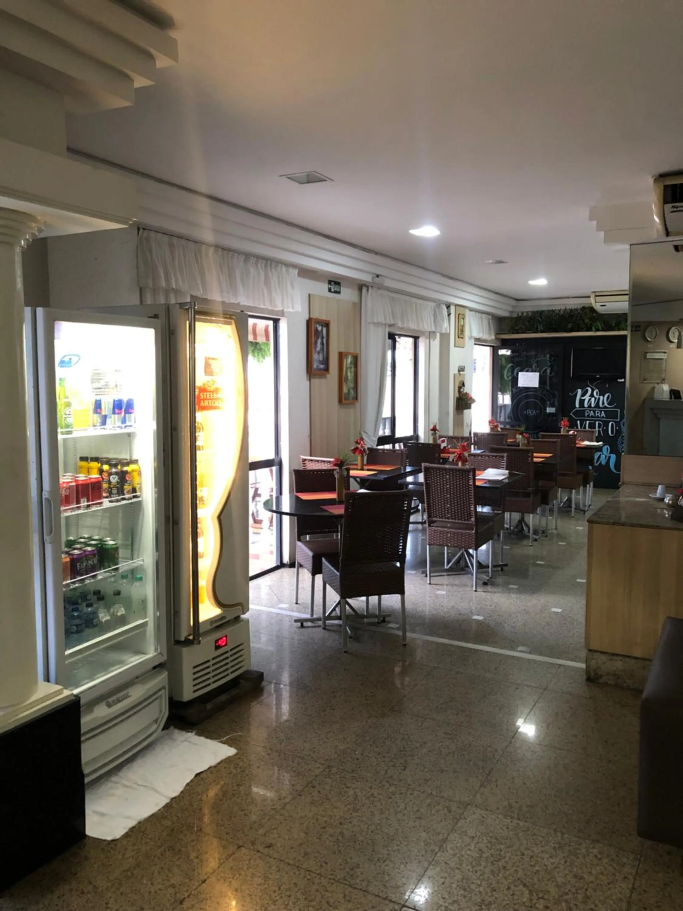 Restaurant/places to eat in Classic Flat Residence Service ap.902