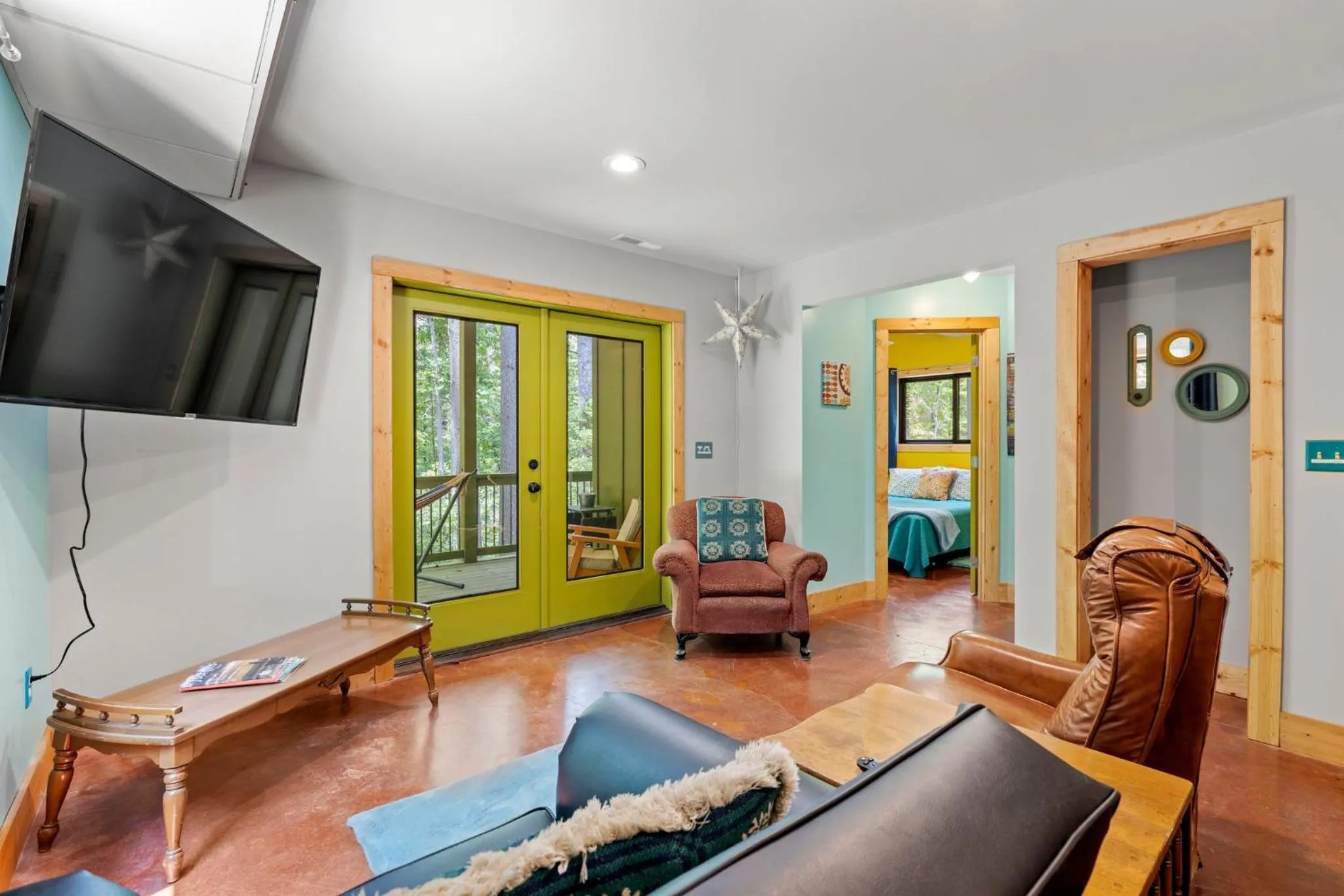 Seating area in Woodstock Manor