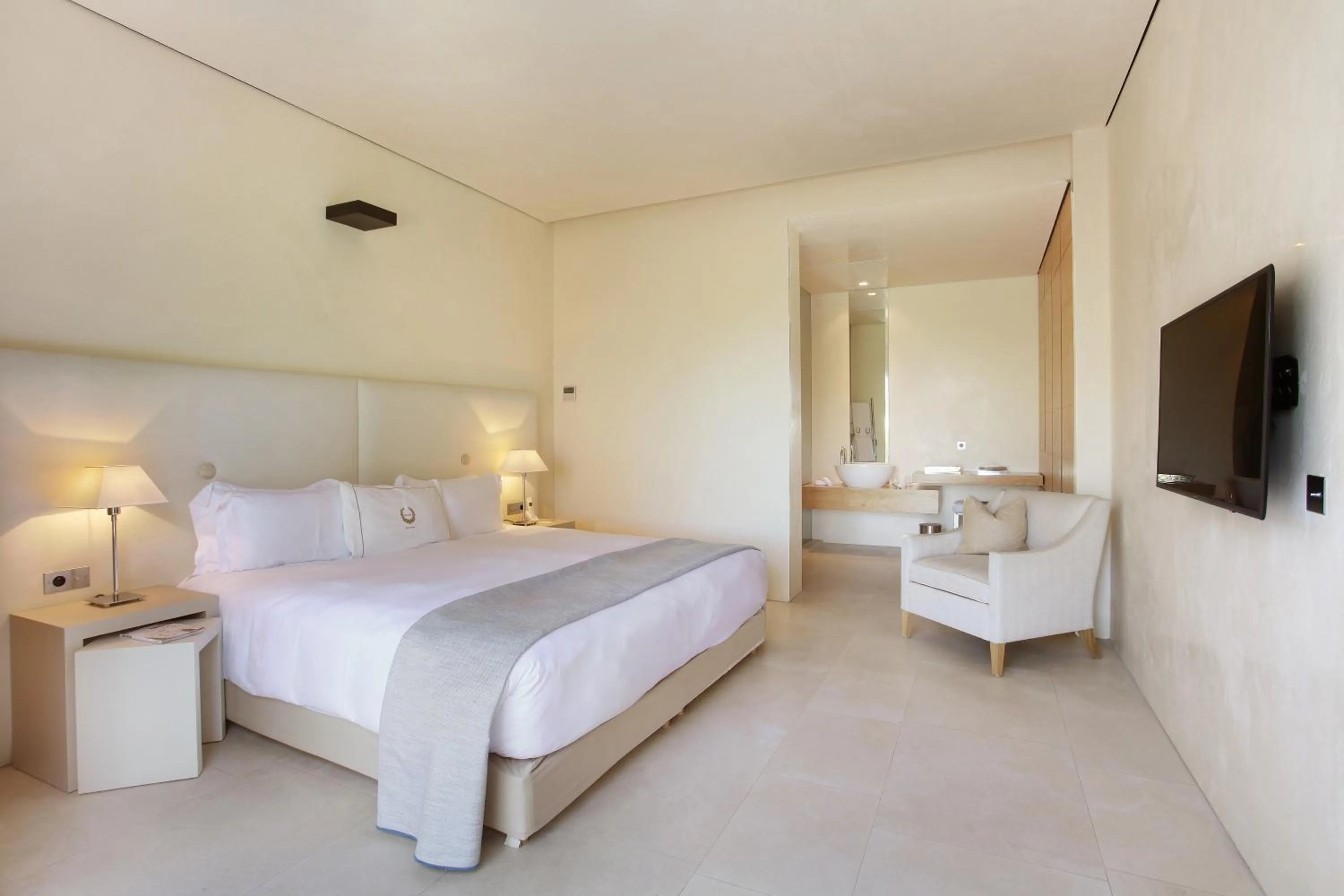Bedroom, Bed in MUSE Saint Tropez - Small Luxury Hotels of the World