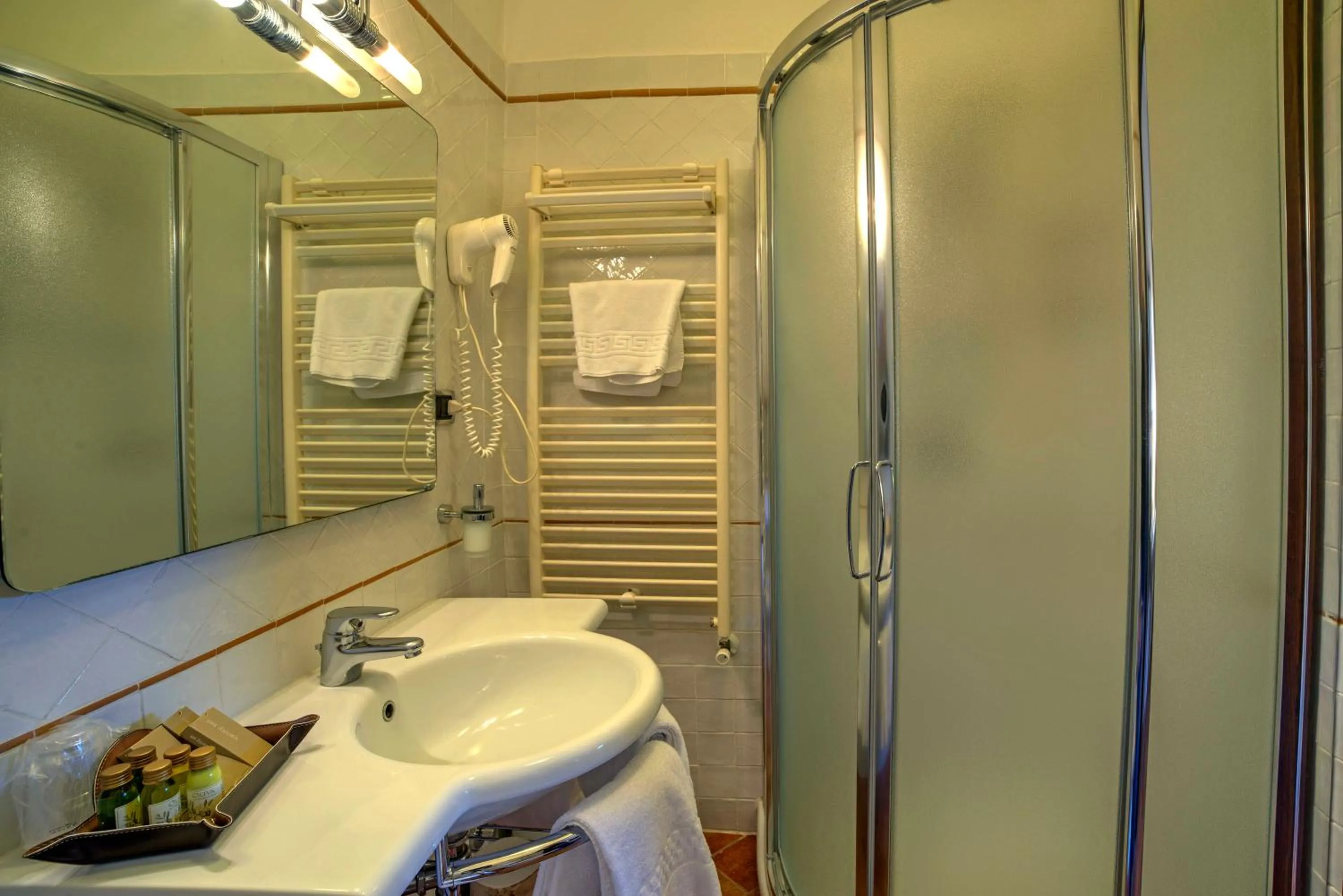 Shower in Borgo Grondaie