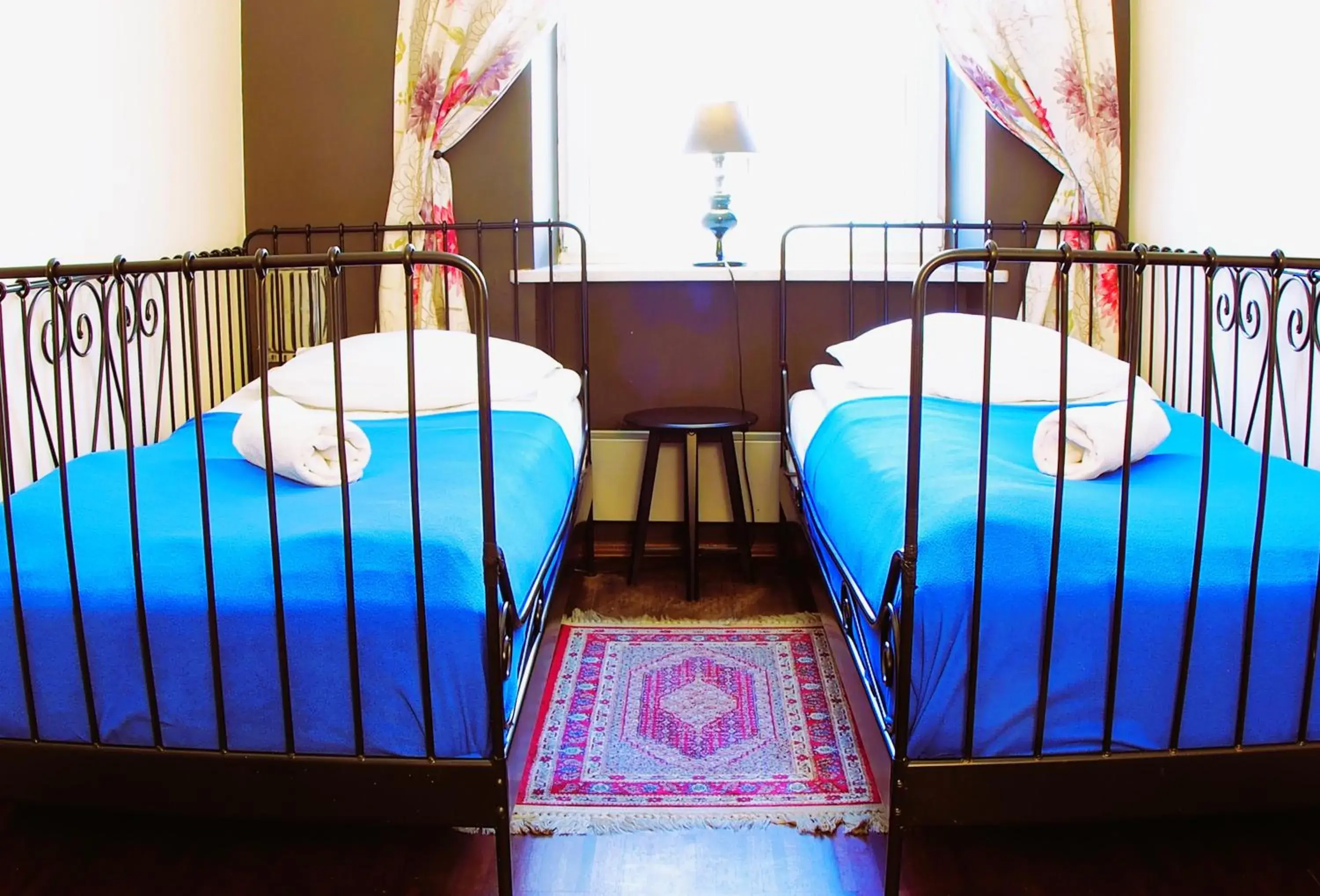 Budget Twin Room in Chmielna Guest House Budget Twin Room in Chmielna Guest House