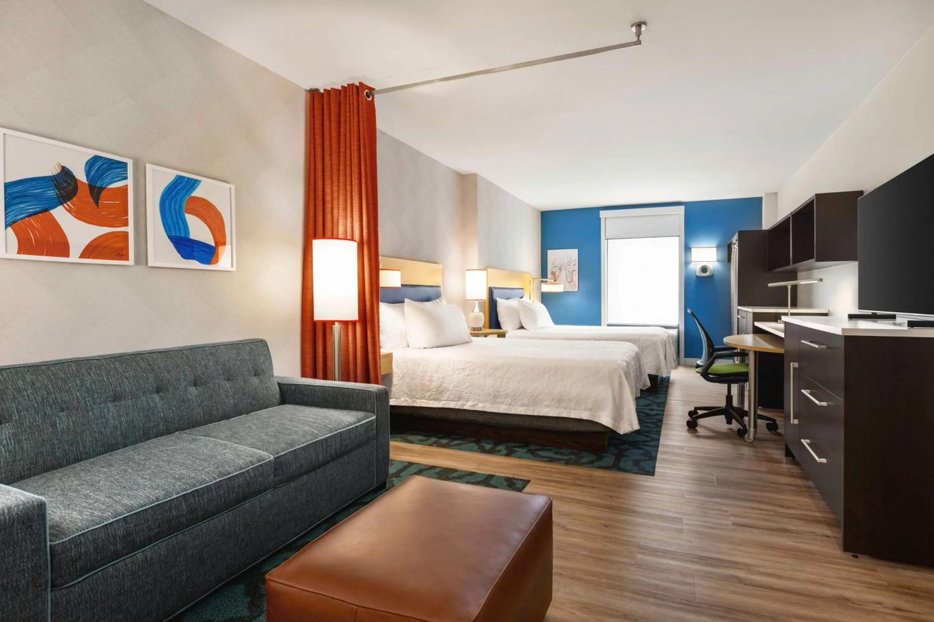 Bedroom, Bed in Home2 Suites Long Island City/Manhattan View