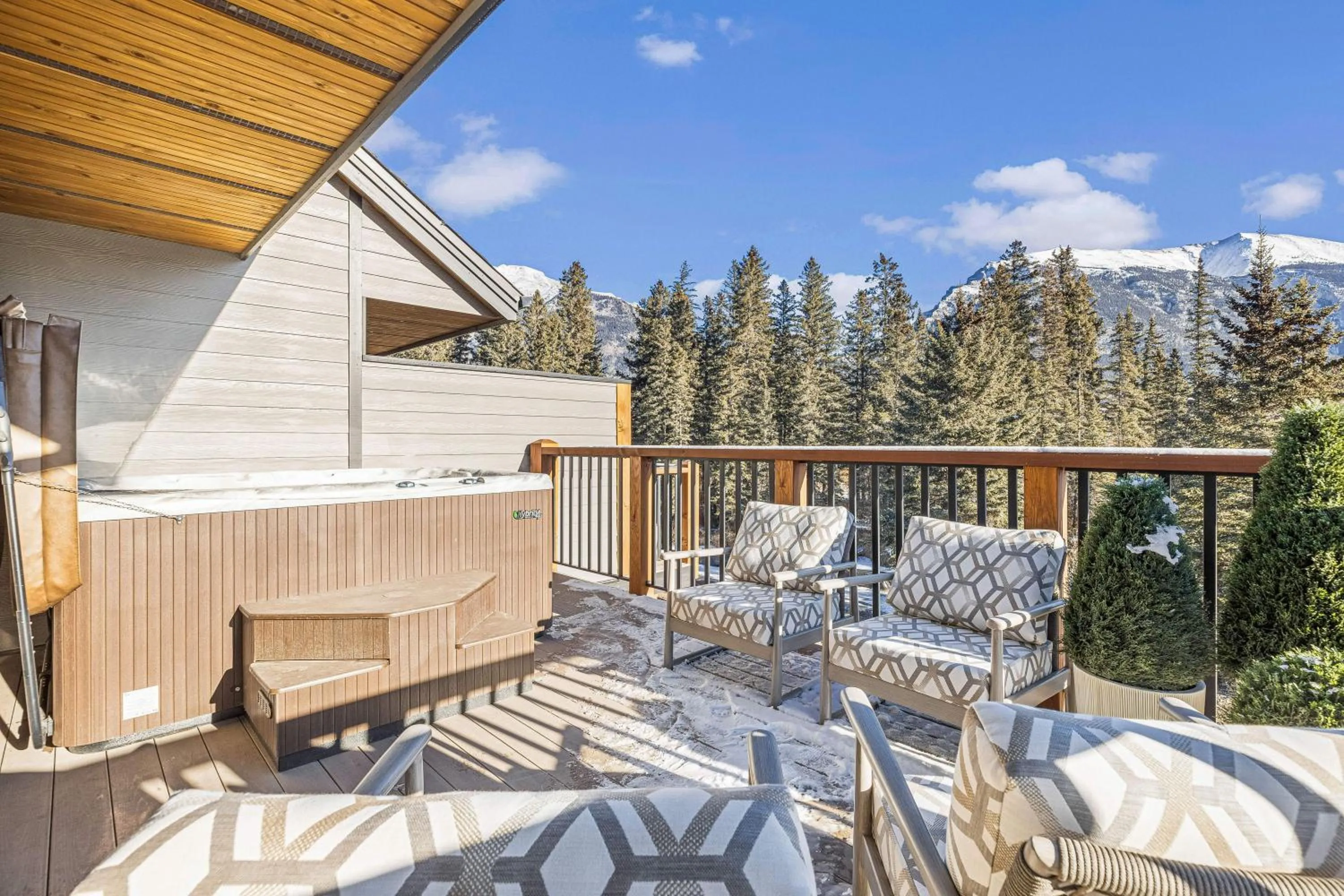 Hot Tub in Spring Creek Vacations