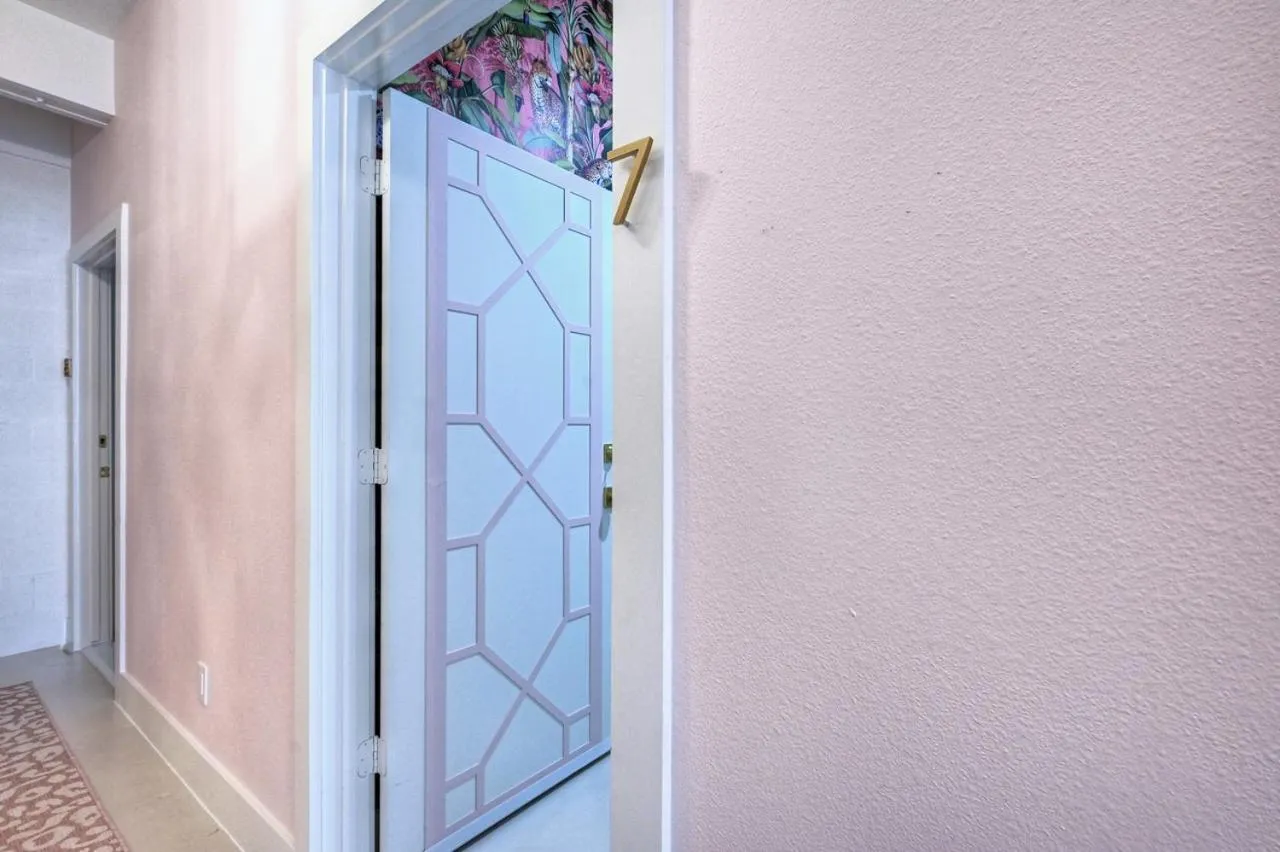 The Oleander Hotel Room 7