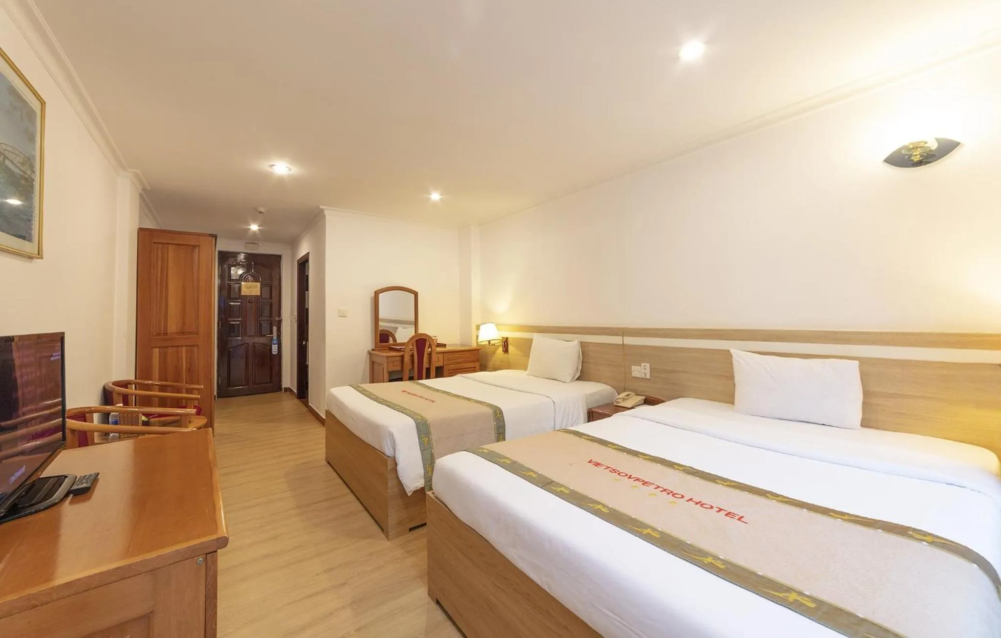 Bed in Vietsovpetro Hotel Dalat