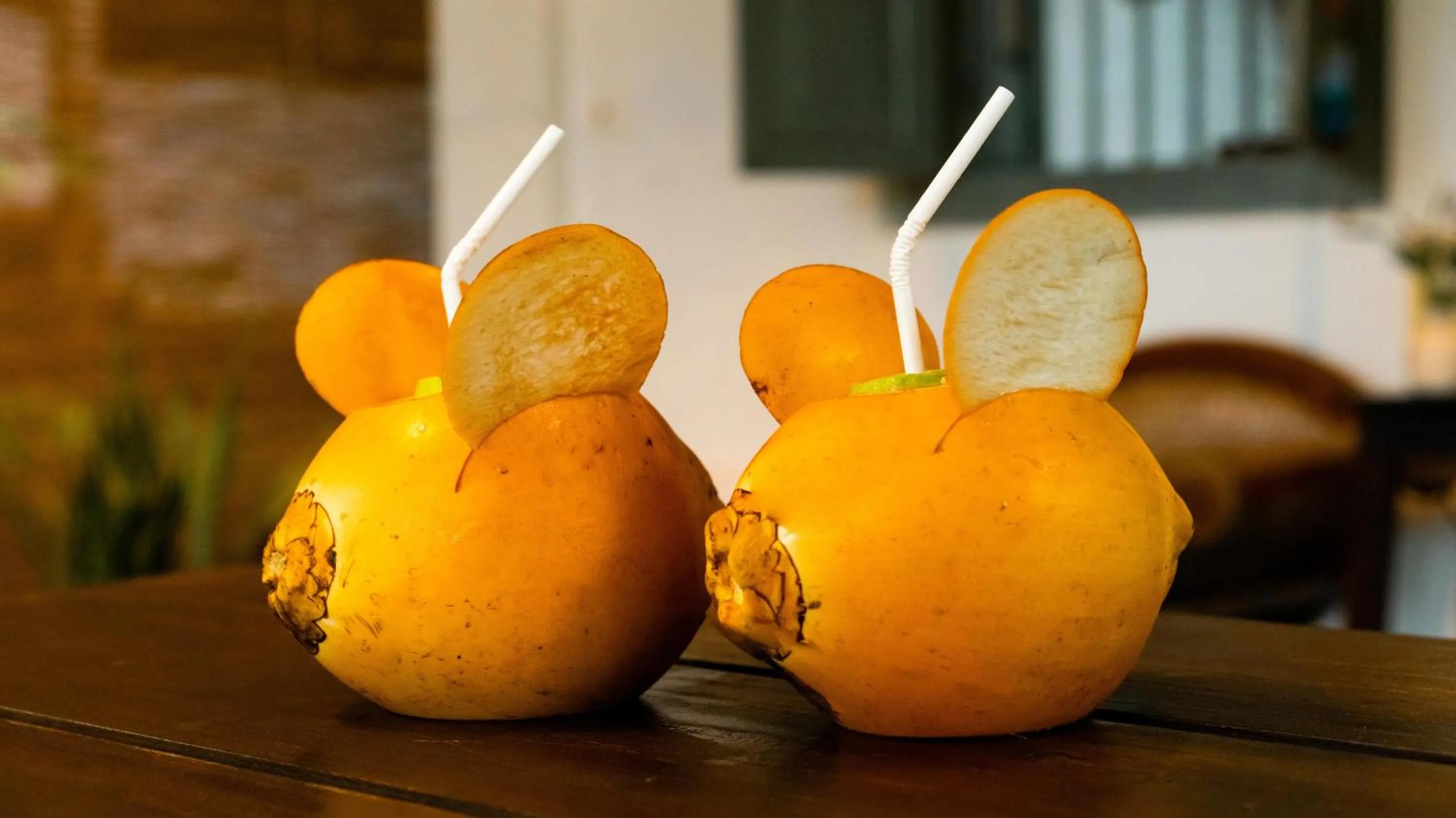 Food and drinks in Serendipity Lake - Hikkaduwa