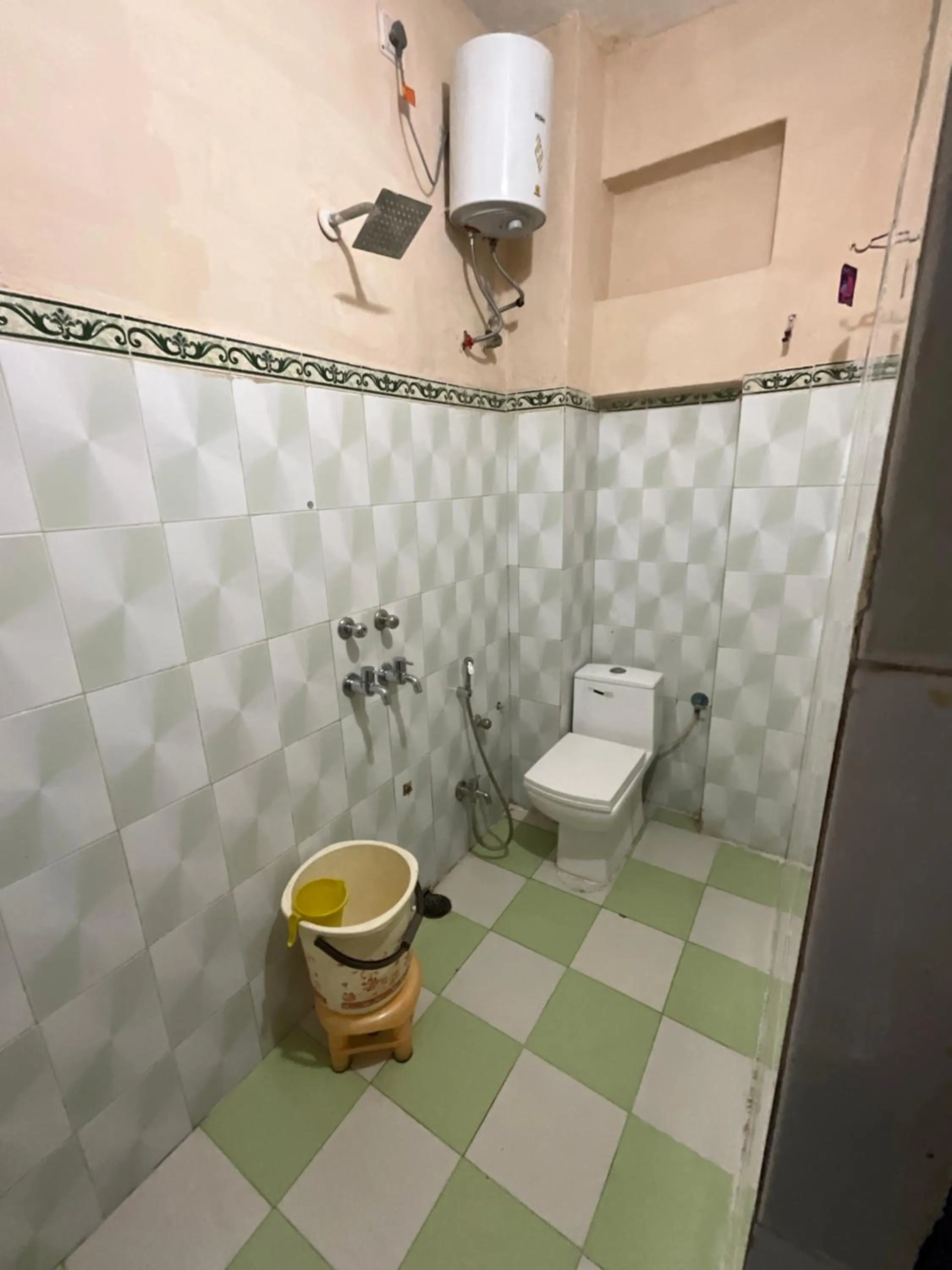 Bathroom in HOTEL HANUMAN GHAT On LAKE PICHOLA