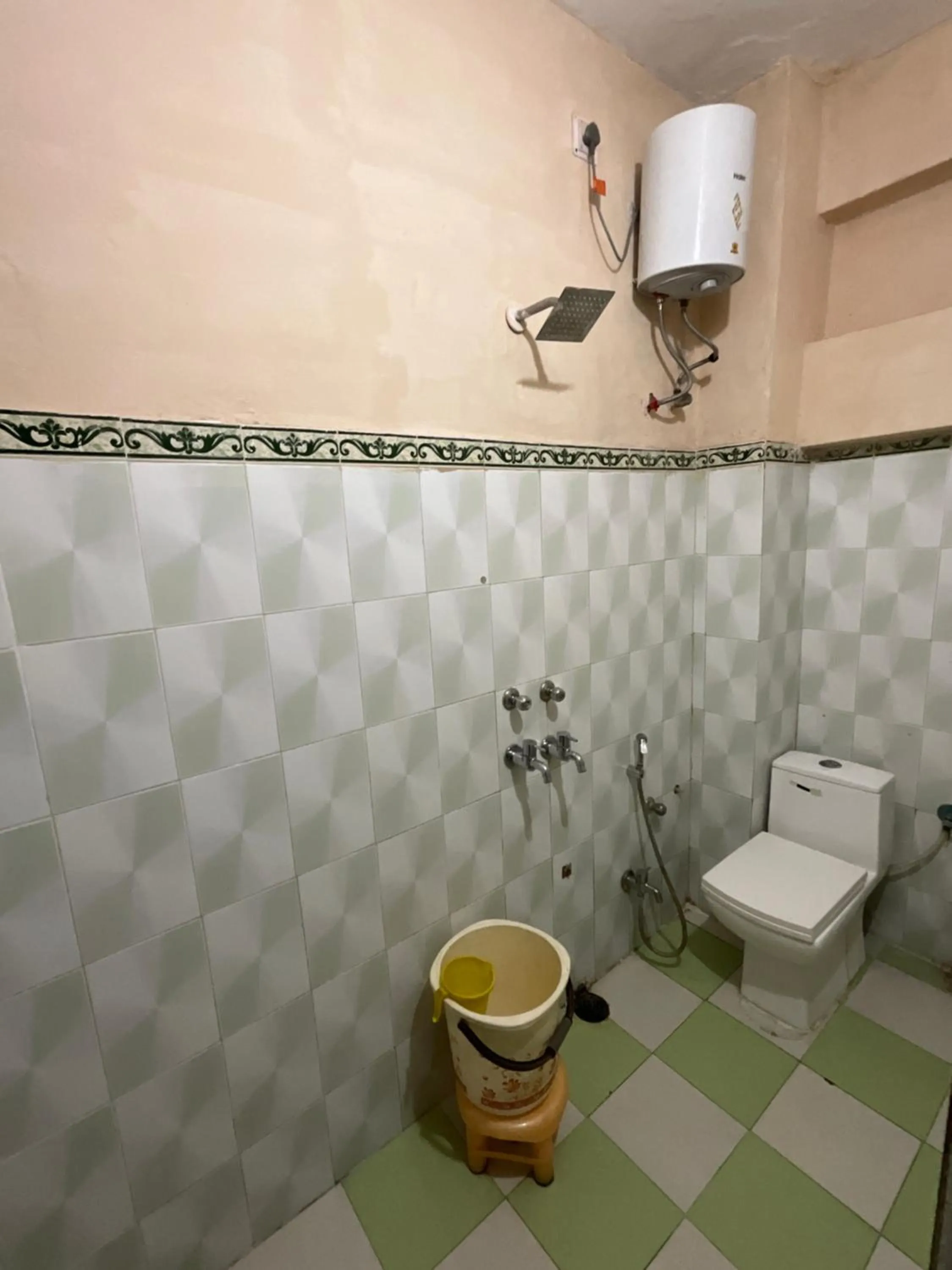 Bathroom in HOTEL HANUMAN GHAT On LAKE PICHOLA