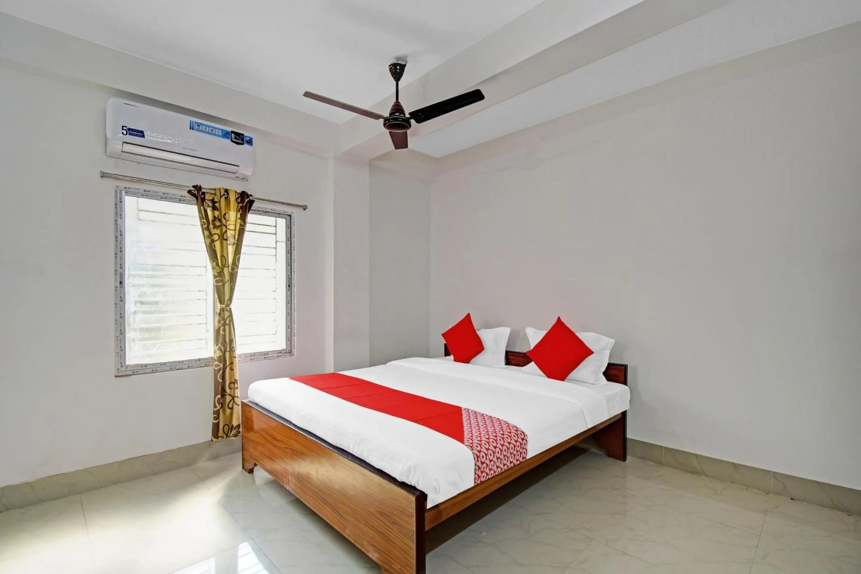 Bedroom, Bed in Super Hotel O Grand Eden