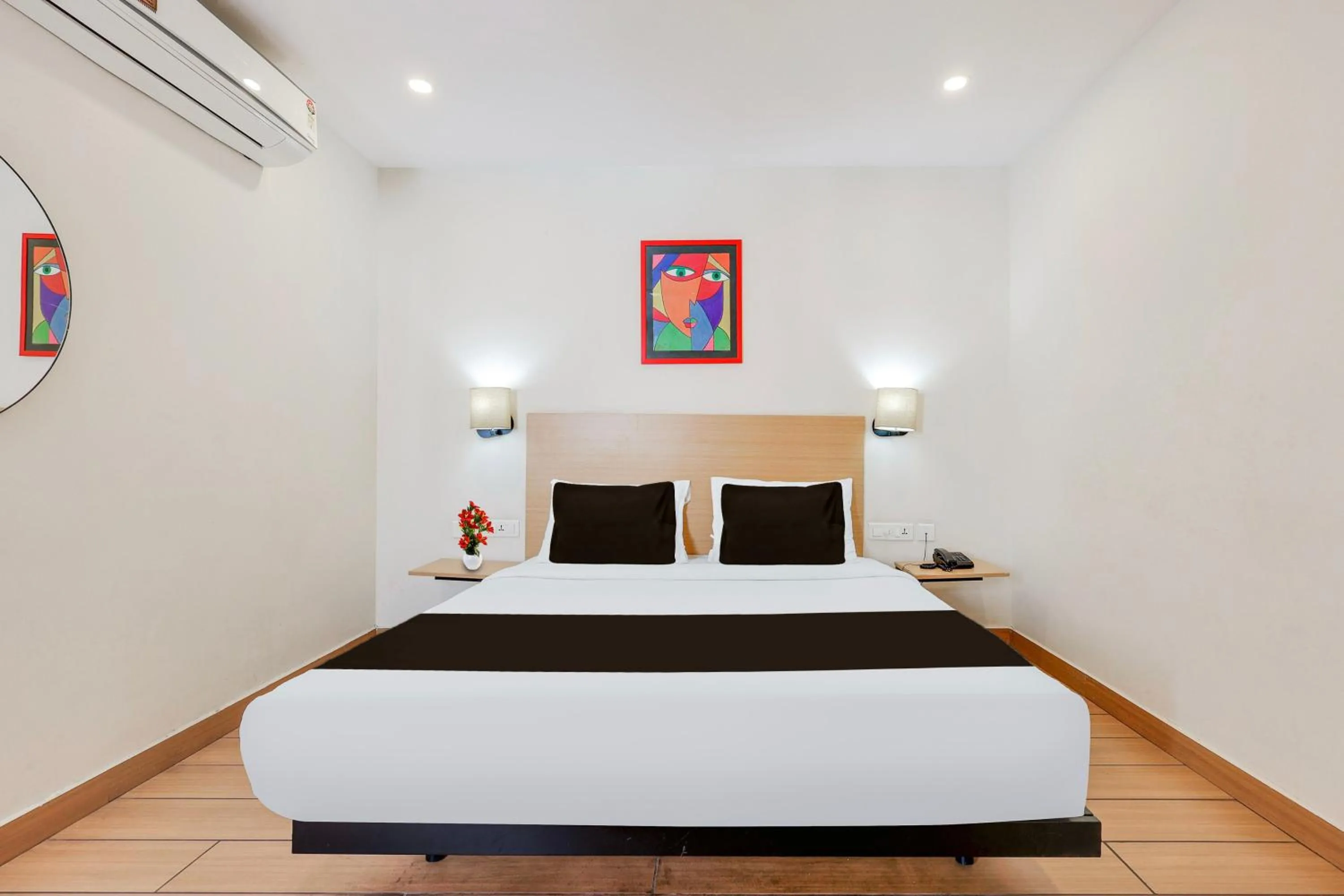 Bedroom, Bed in Super Townhouse Visakhapatnam