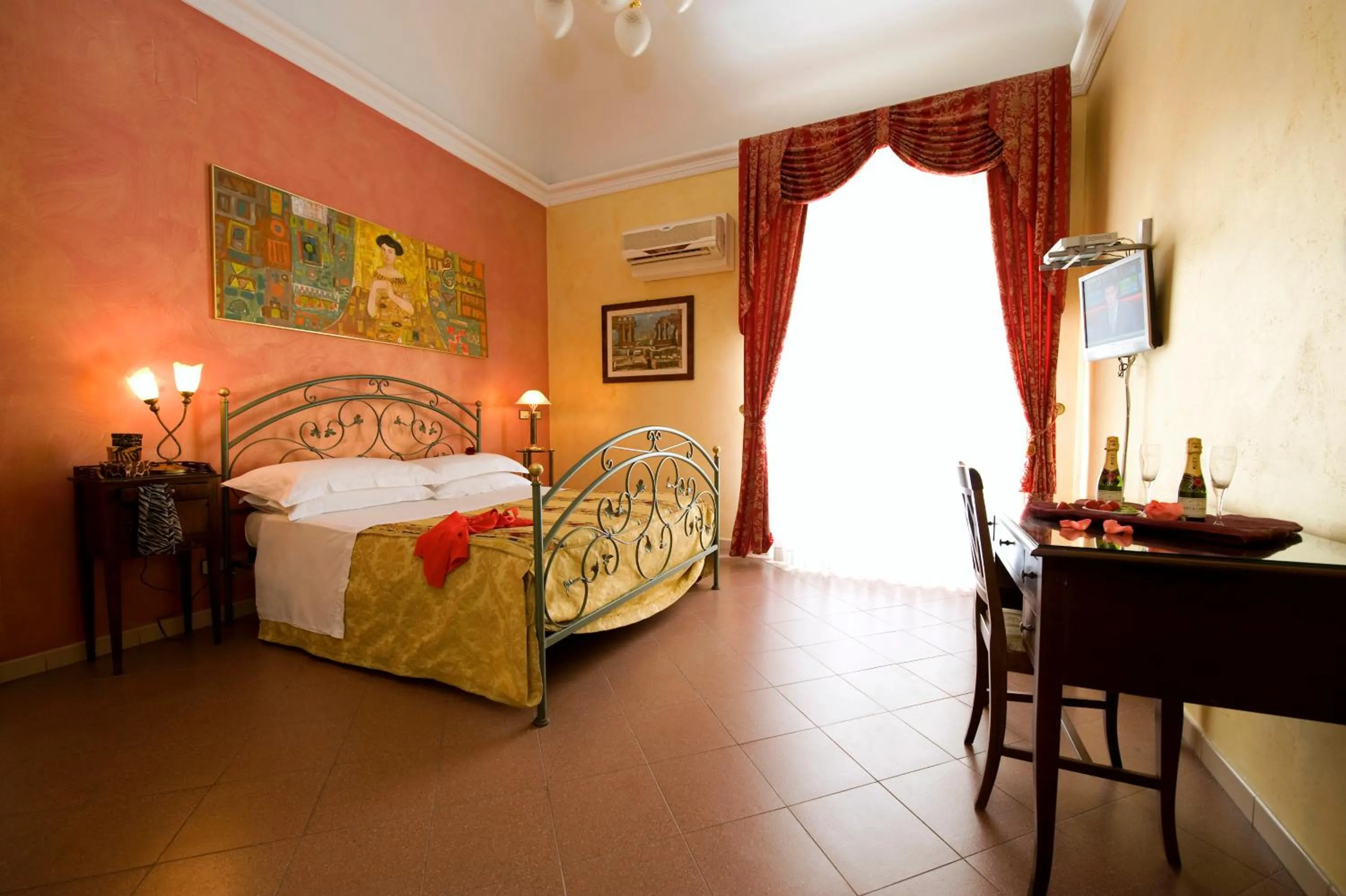 Photo of the whole room, Bed in Hotel Joli