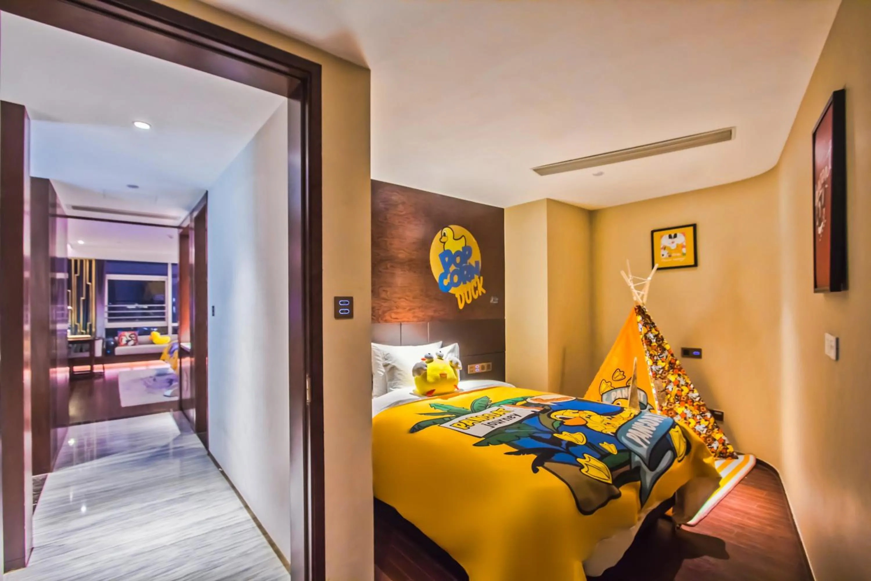 Bed in New Century Hotel Qianchao Hangzhou