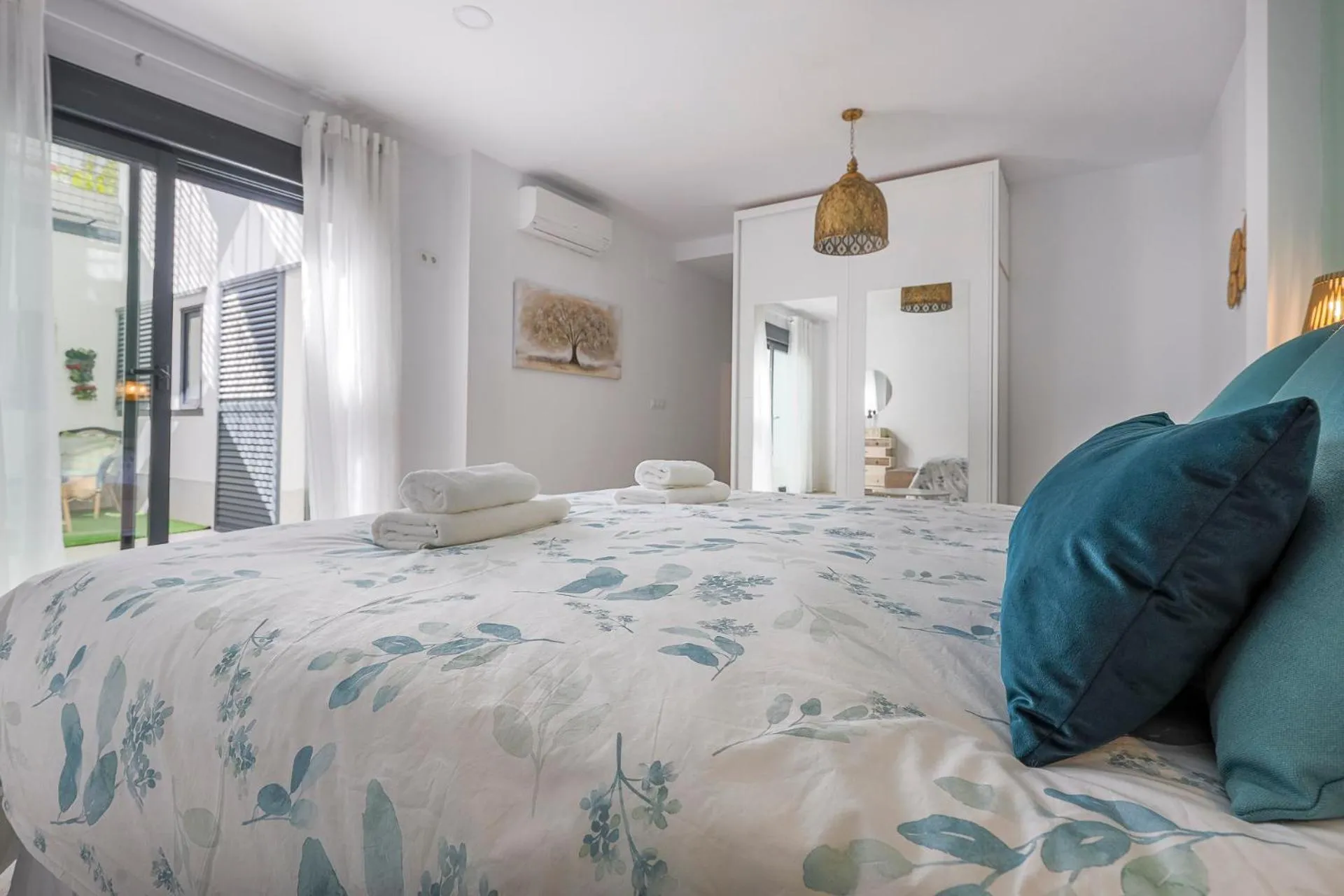 Bed in Family suit principal encantos de Sevilla