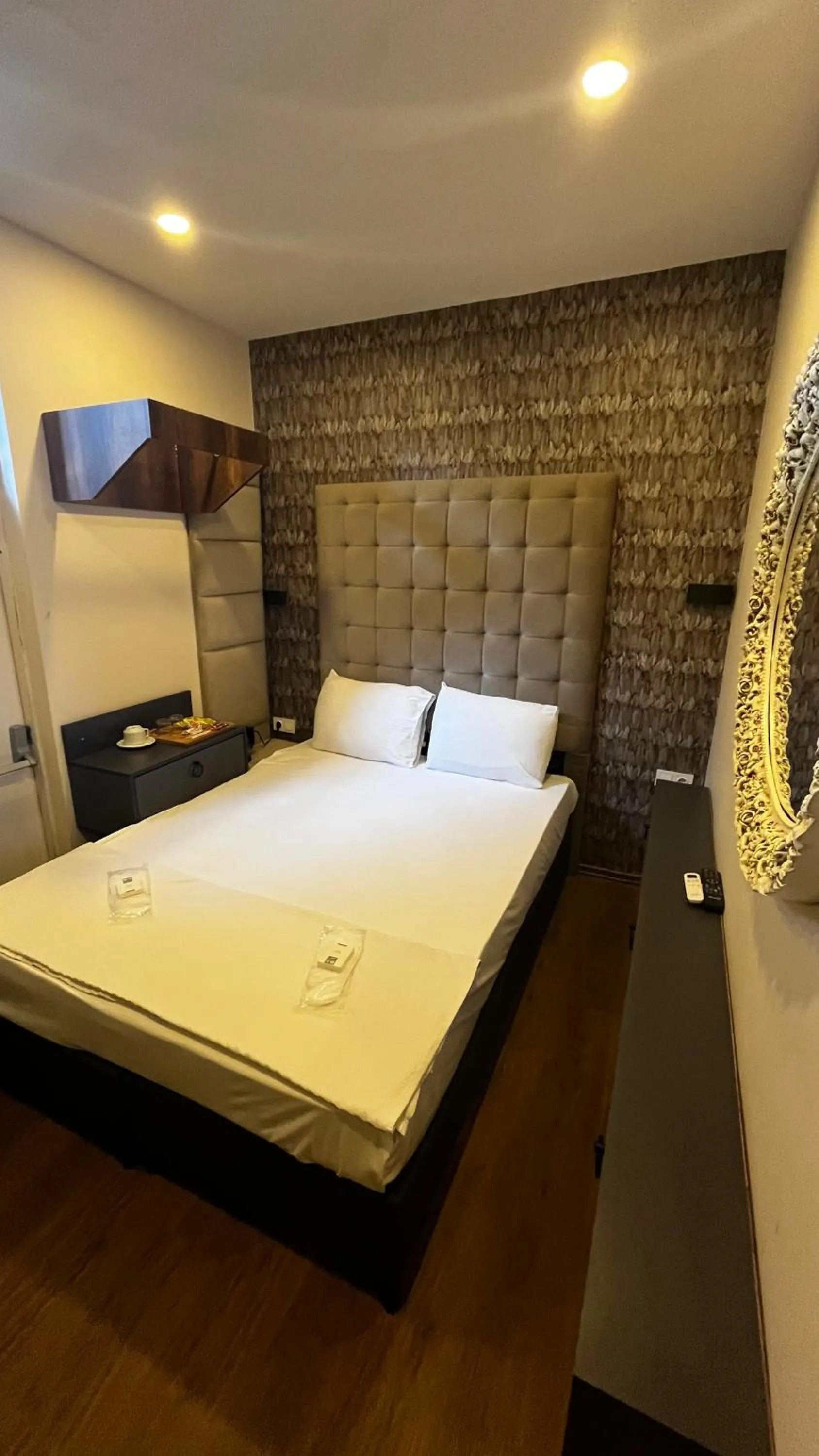 Bed in TAXIM 34 Hotel İstanbul