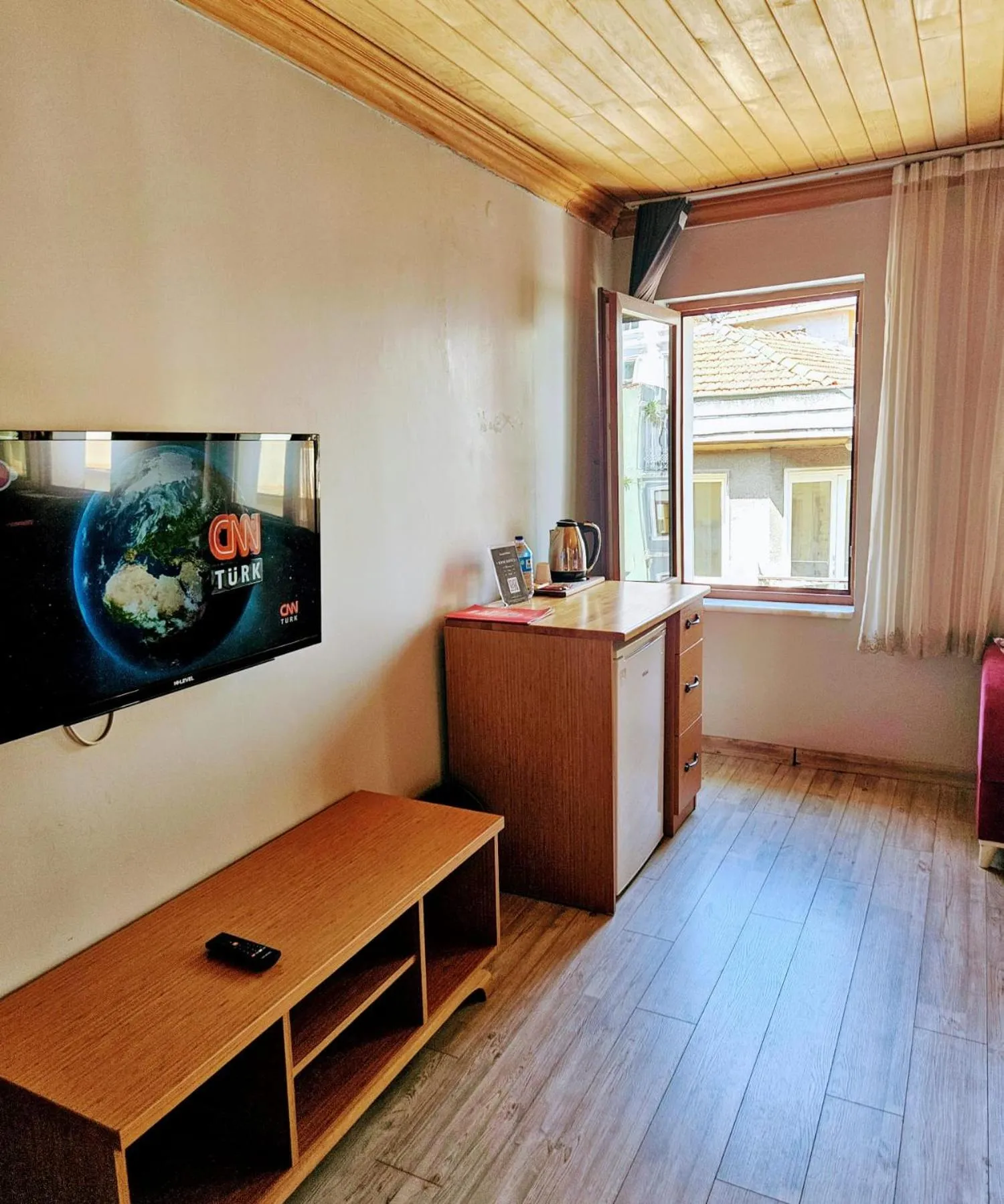 TV and multimedia in TAXIM 34 Hotel İstanbul