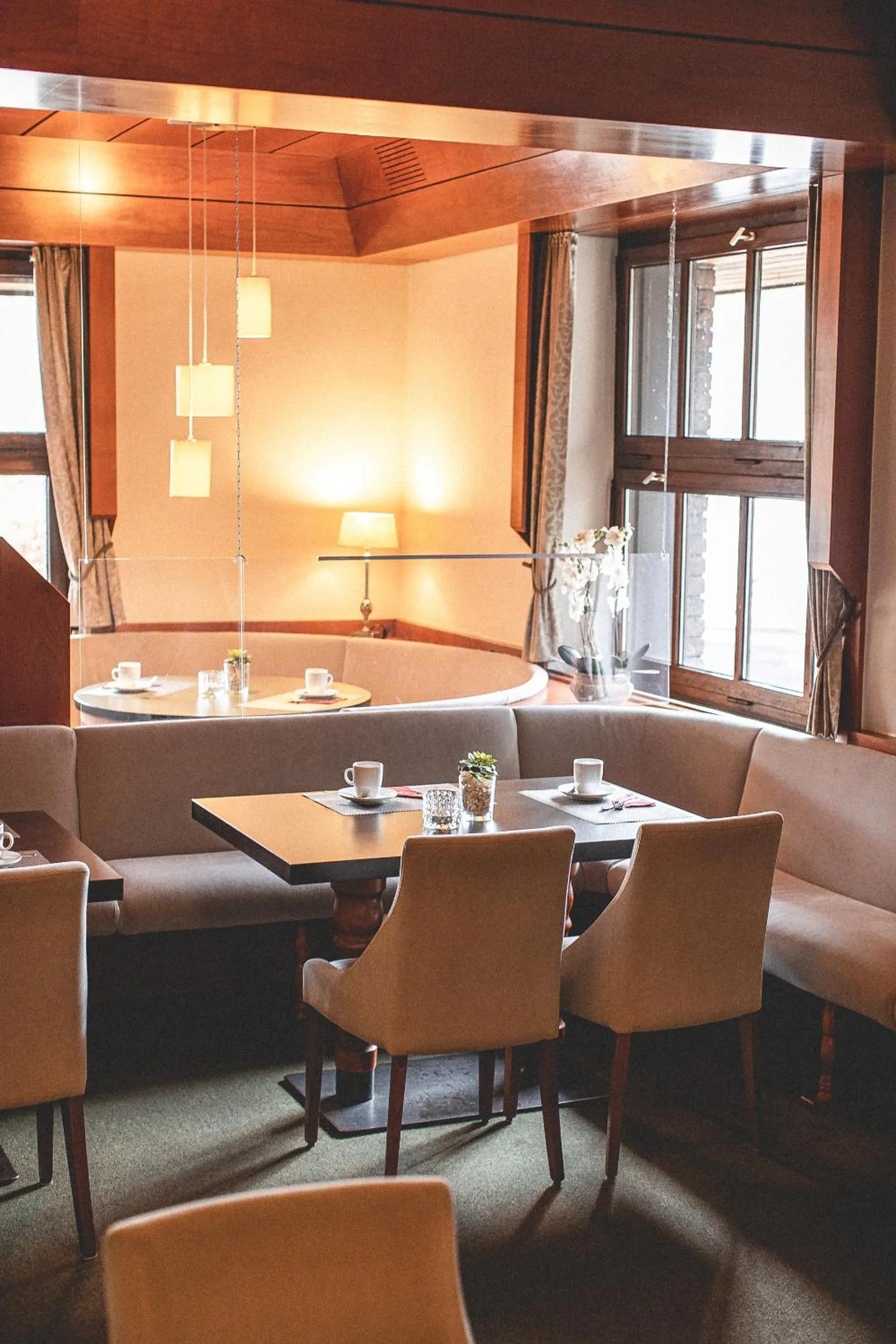 Restaurant/places to eat in PLAZA INN Recklinghausen