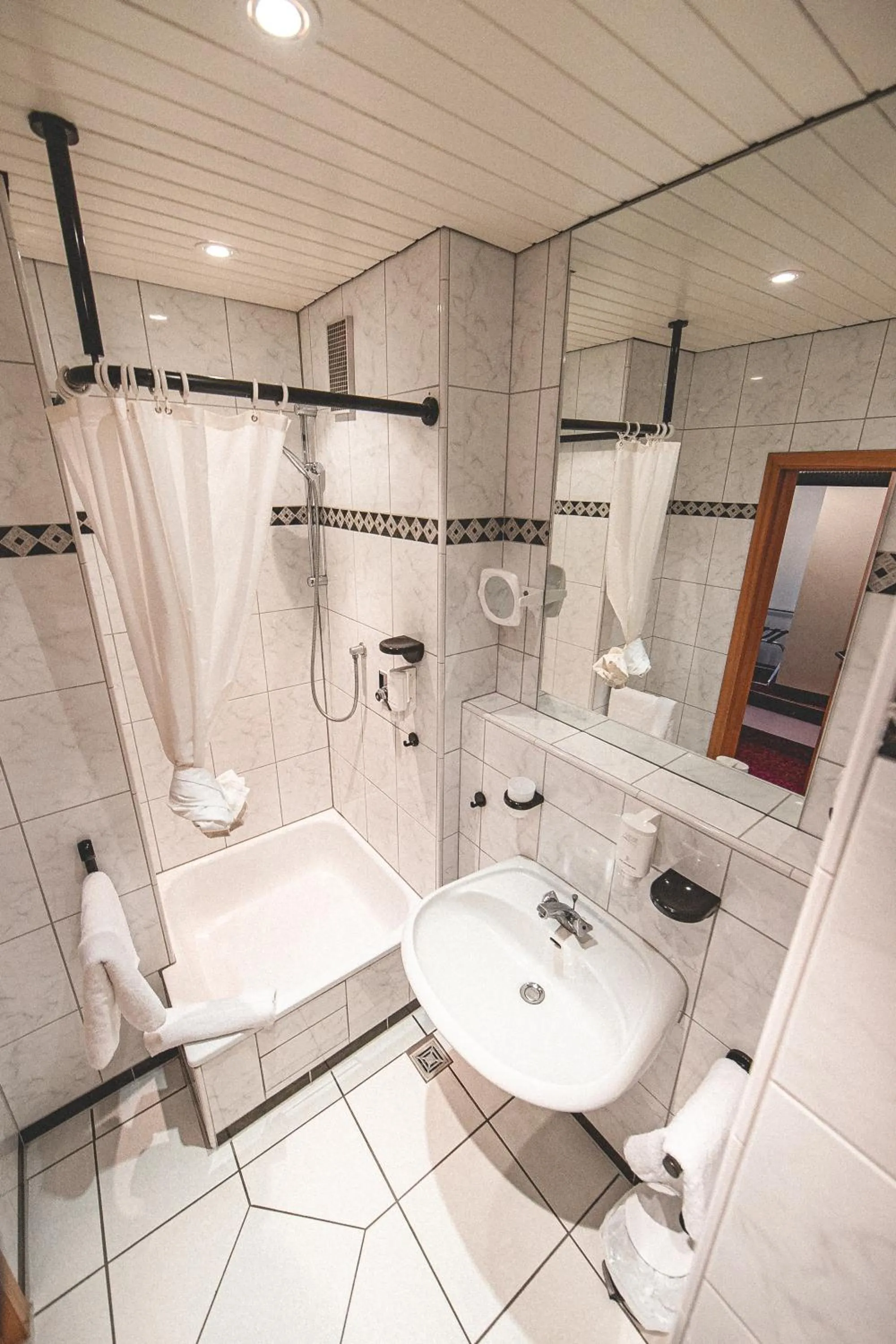 Bathroom in PLAZA INN Recklinghausen