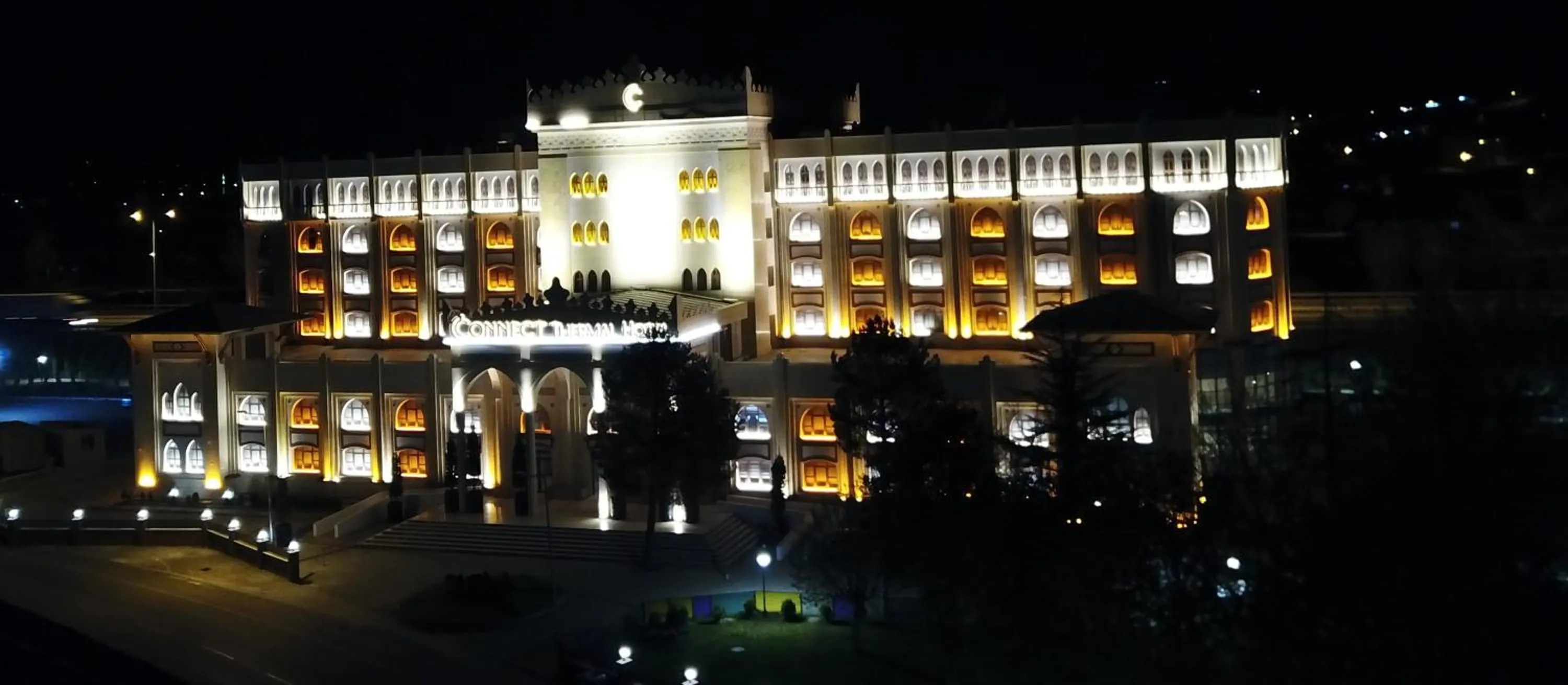 Property building in CONNECT THERMAL HOTEL