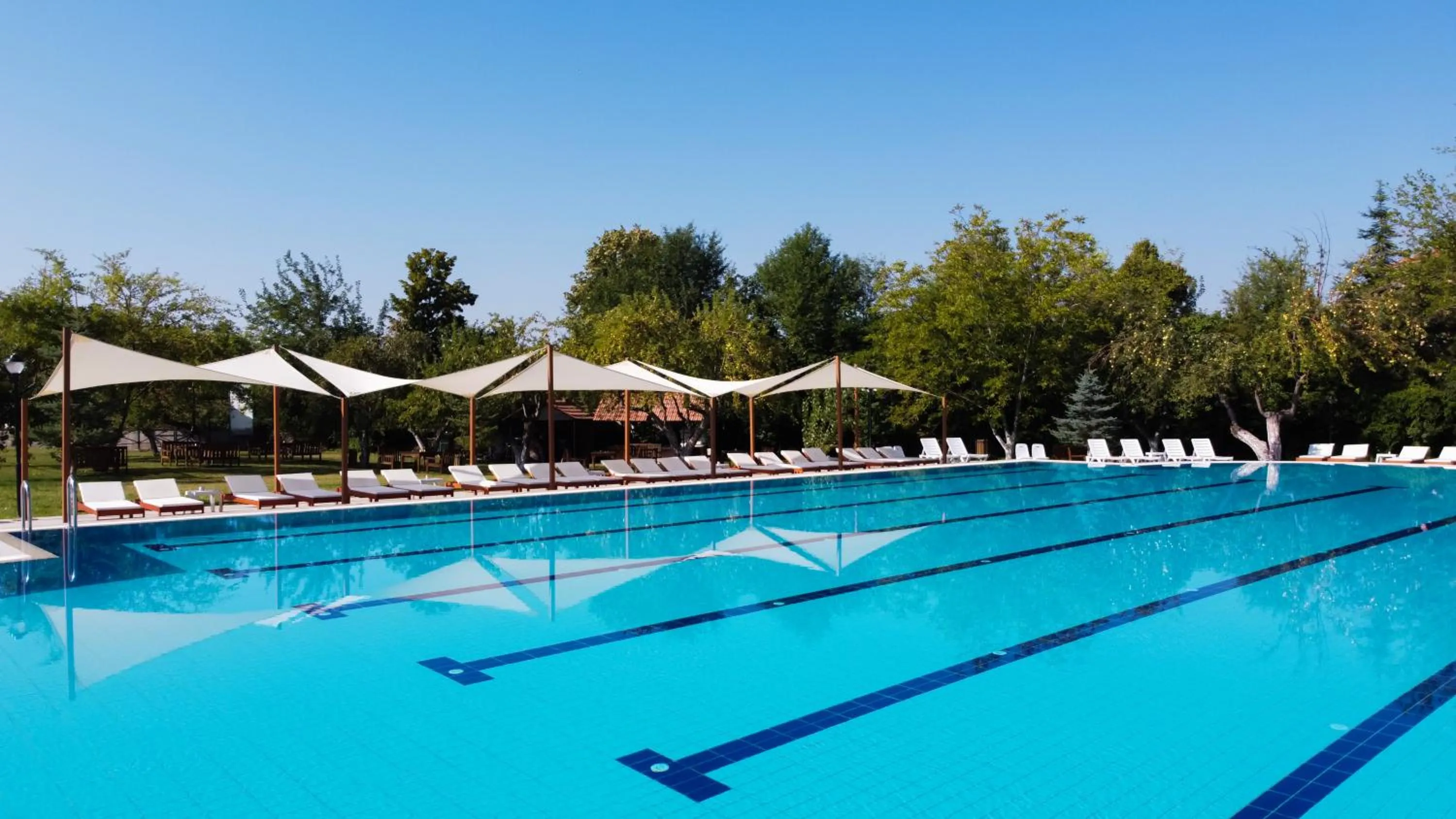 Swimming pool in CONNECT THERMAL HOTEL