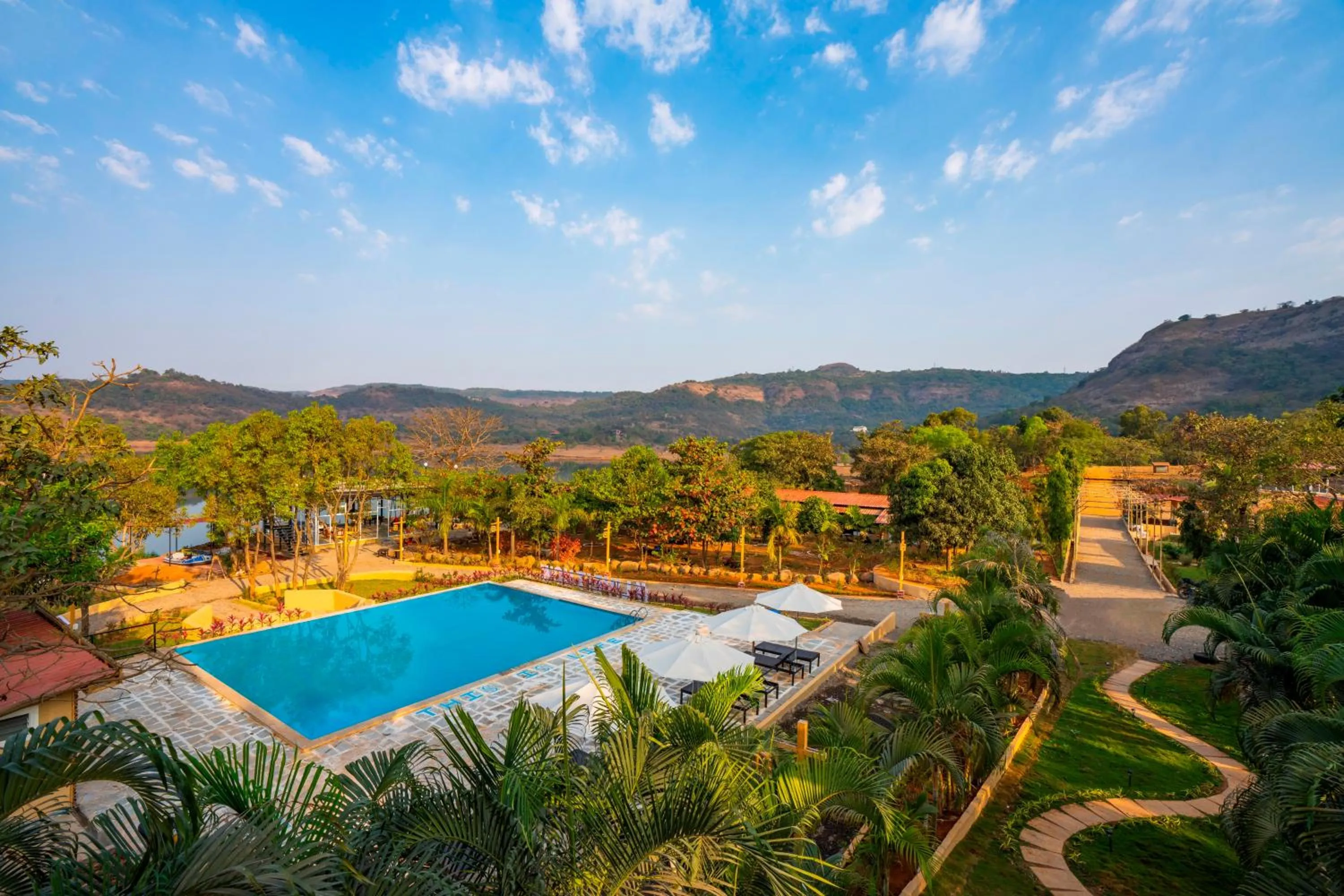 Swimming pool in Zostel Plus Lonavala