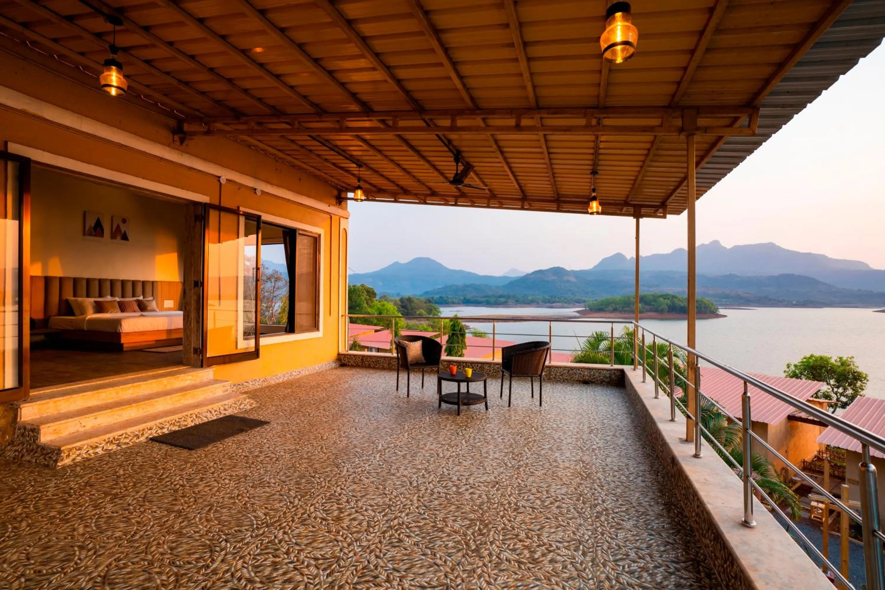 Balcony/Terrace in Zostel Plus Lonavala