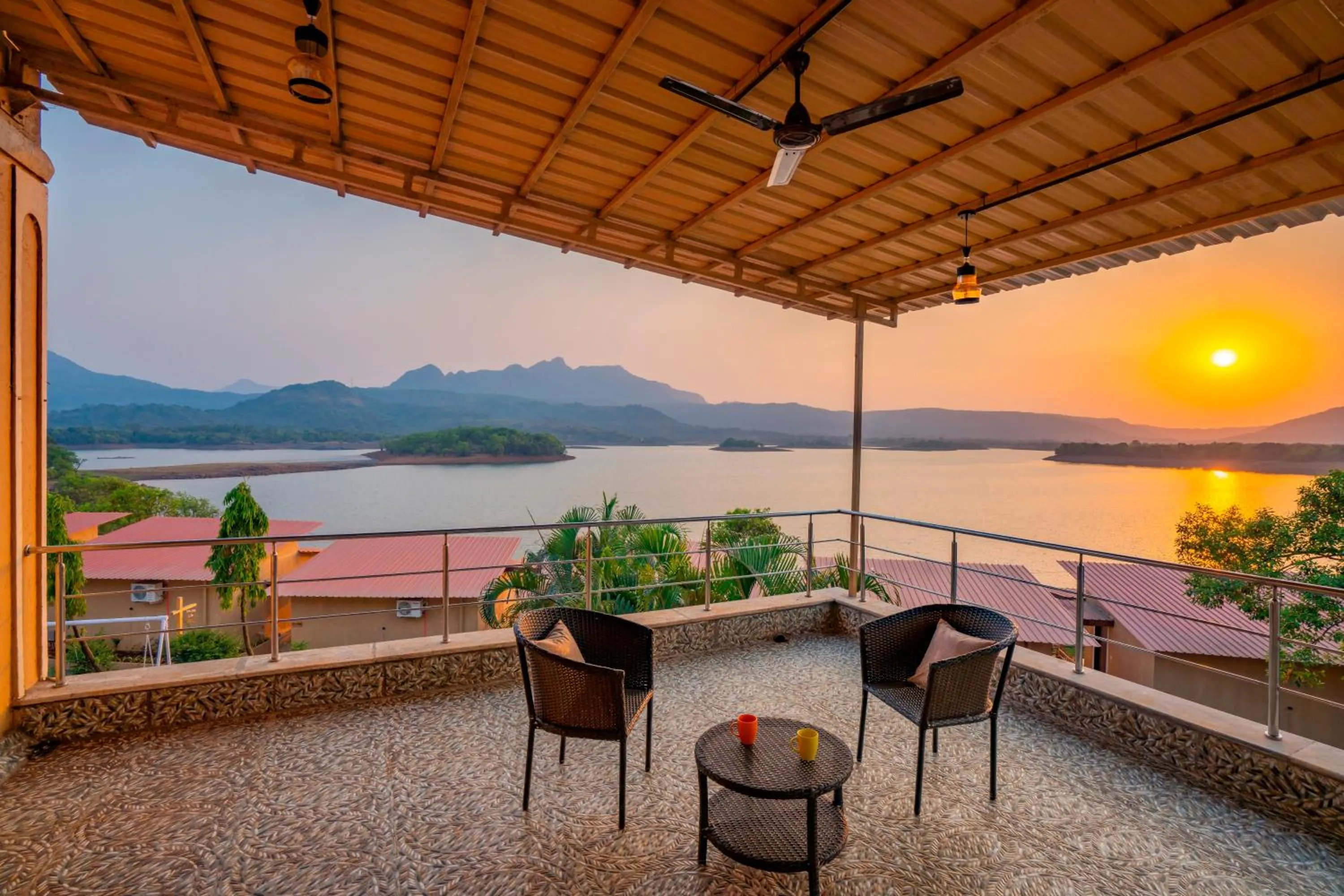 Balcony/Terrace in Zostel Plus Lonavala
