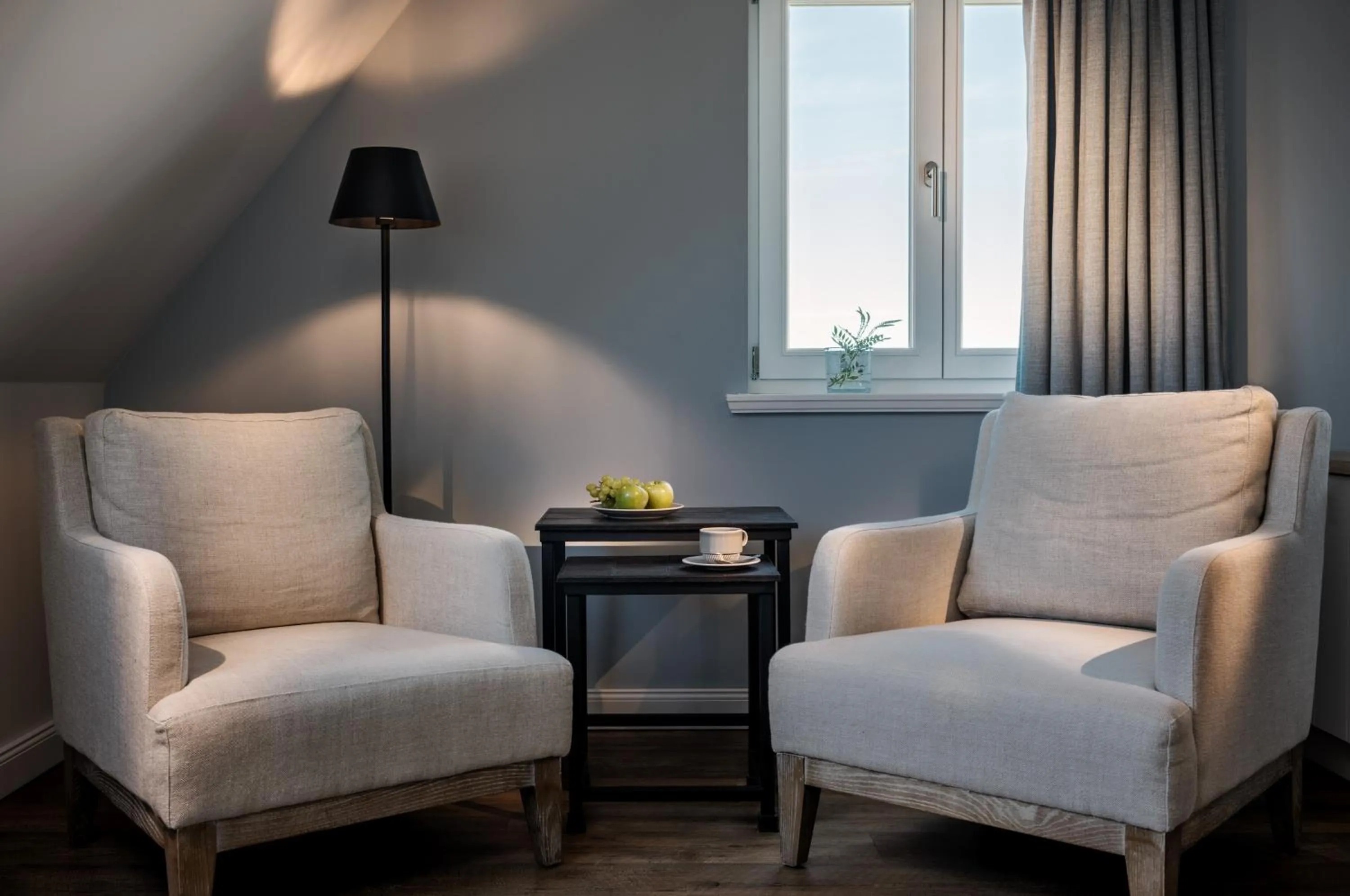 Seating area in Seaside 43